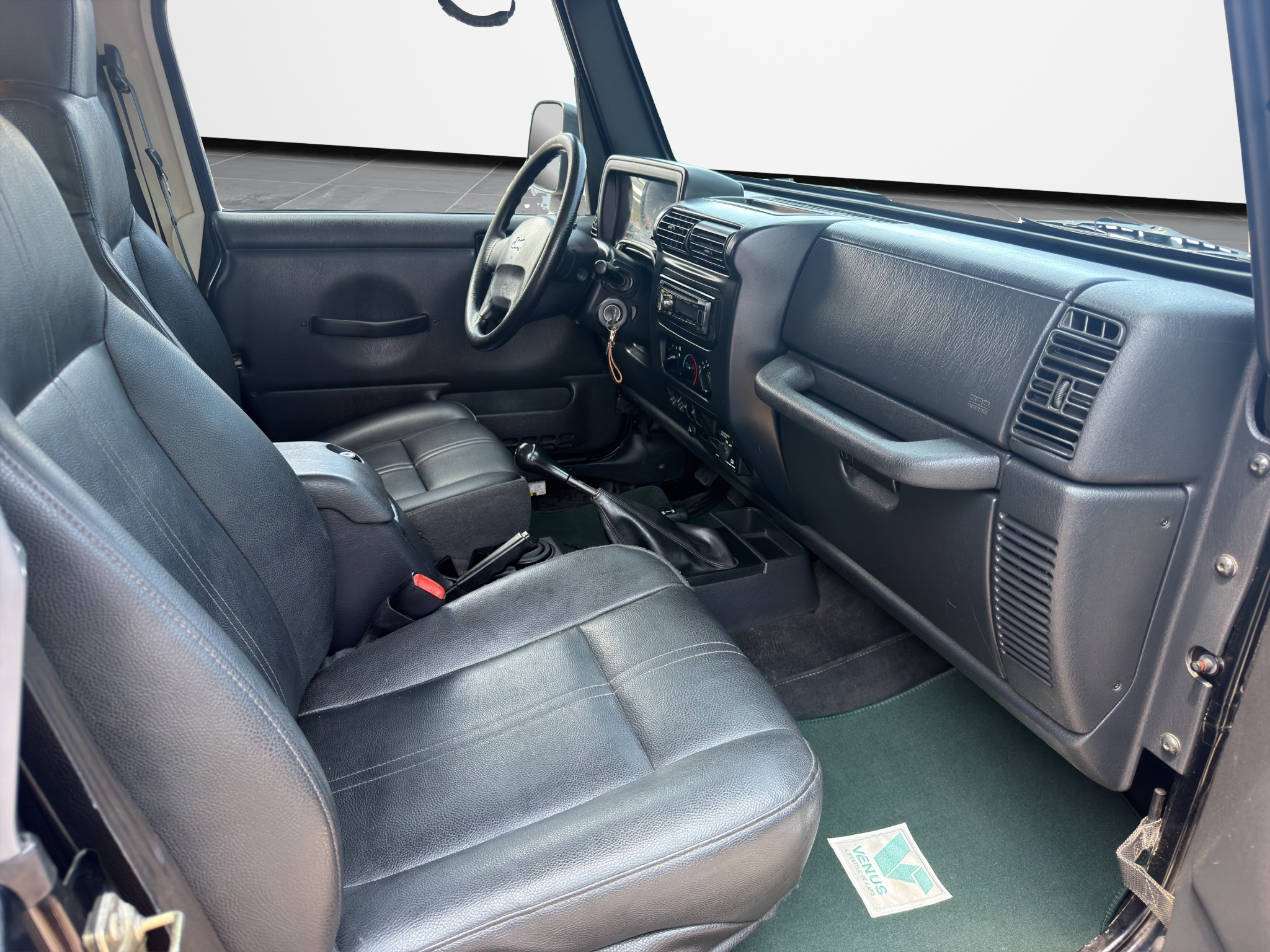 Jeep Wrangler 4x4 Hard/Soft Top 2005 - 19