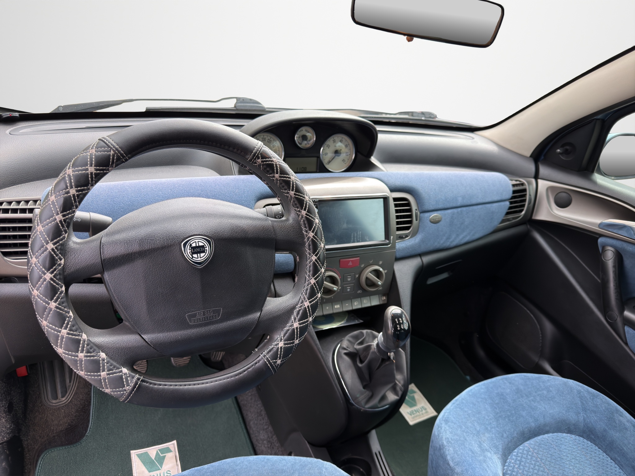 Lancia Ypsilon 1.4 16V Urban Chic 2004 - 16