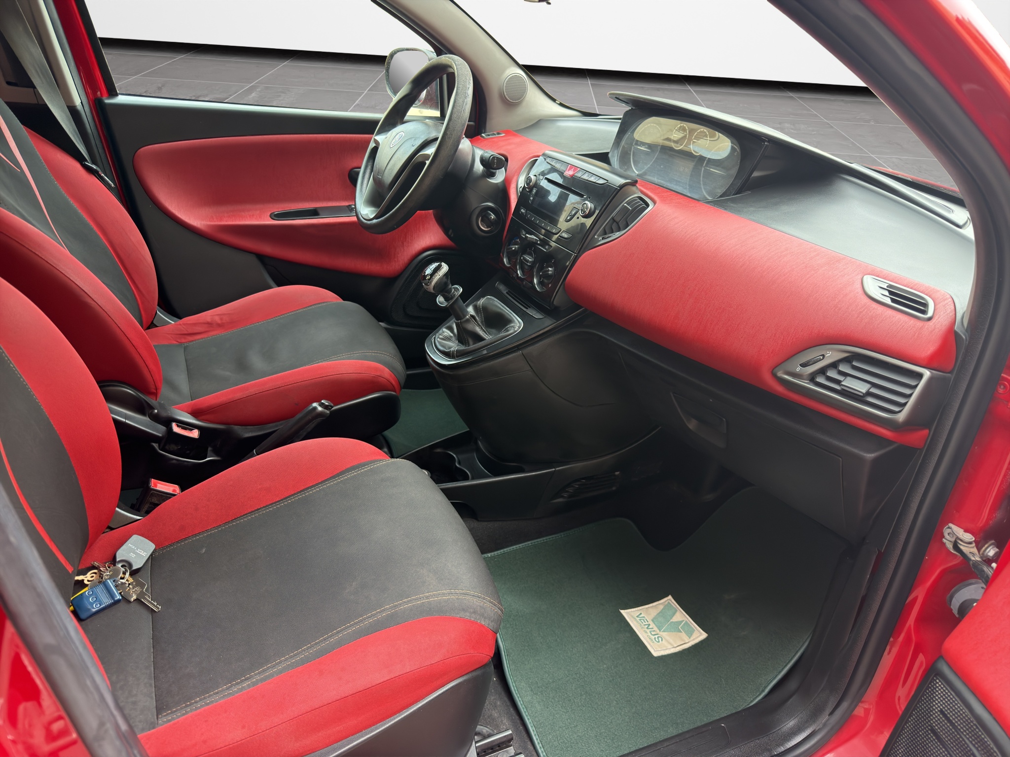 Lancia Ypsilon 1.2 2013 - 19