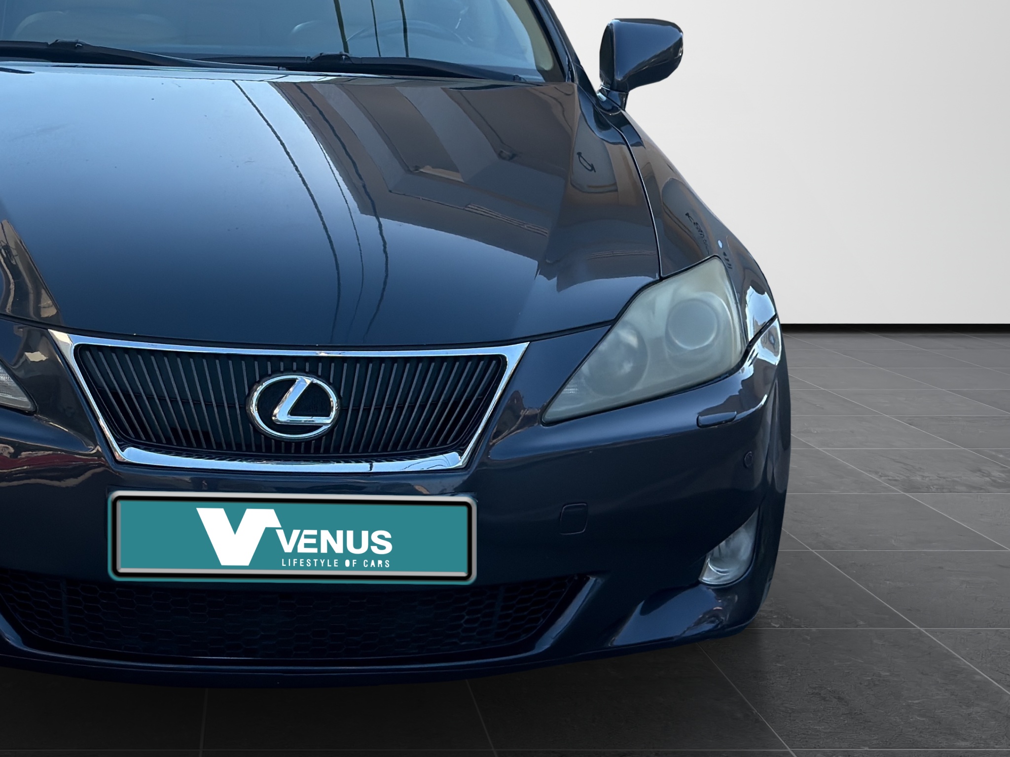 Lexus IS250 Limo Edition 2.5 V6 Automatic 2006 - 10