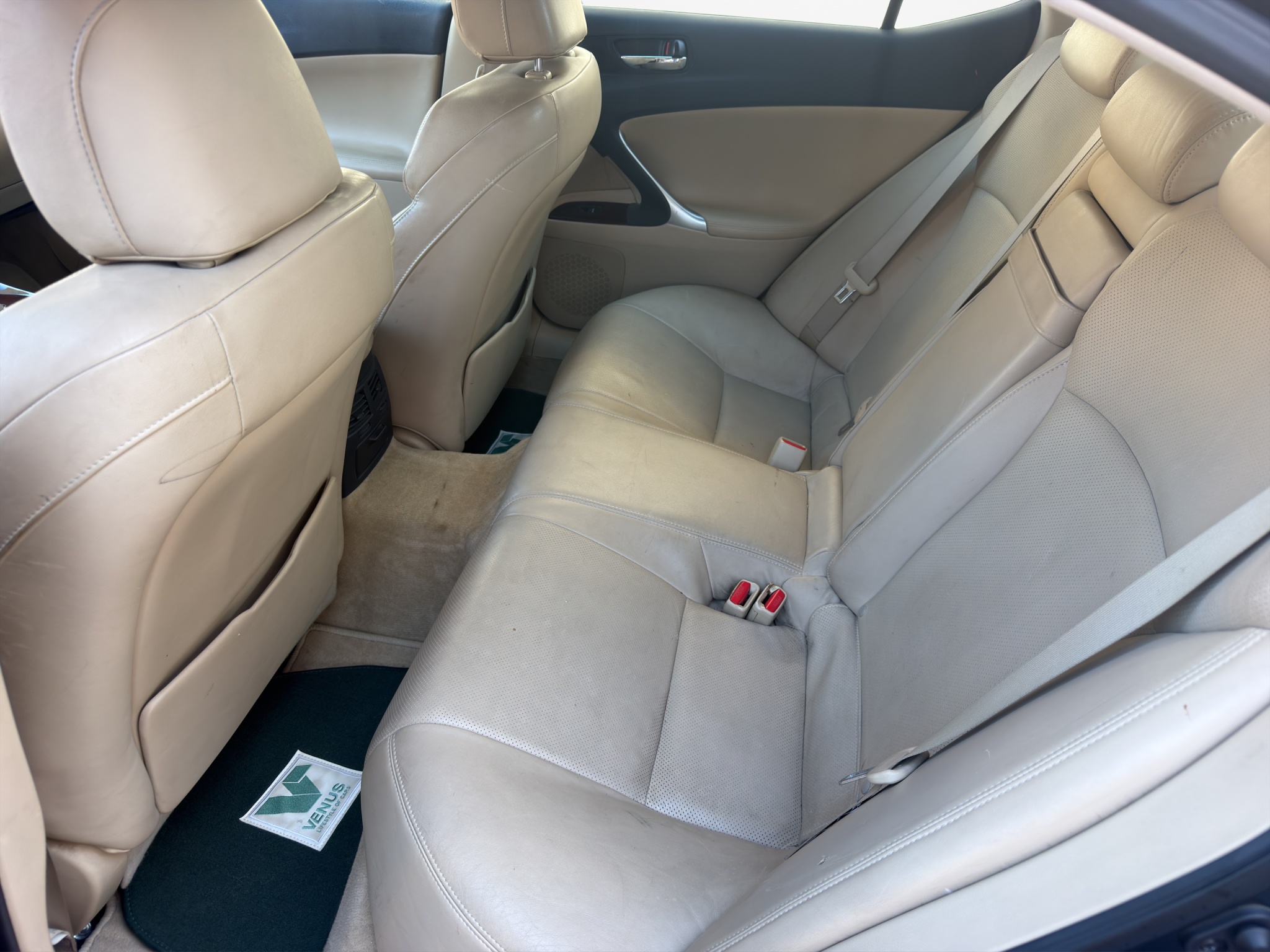 Lexus IS250 Limo Edition 2.5 V6 Automatic 2006 - 14