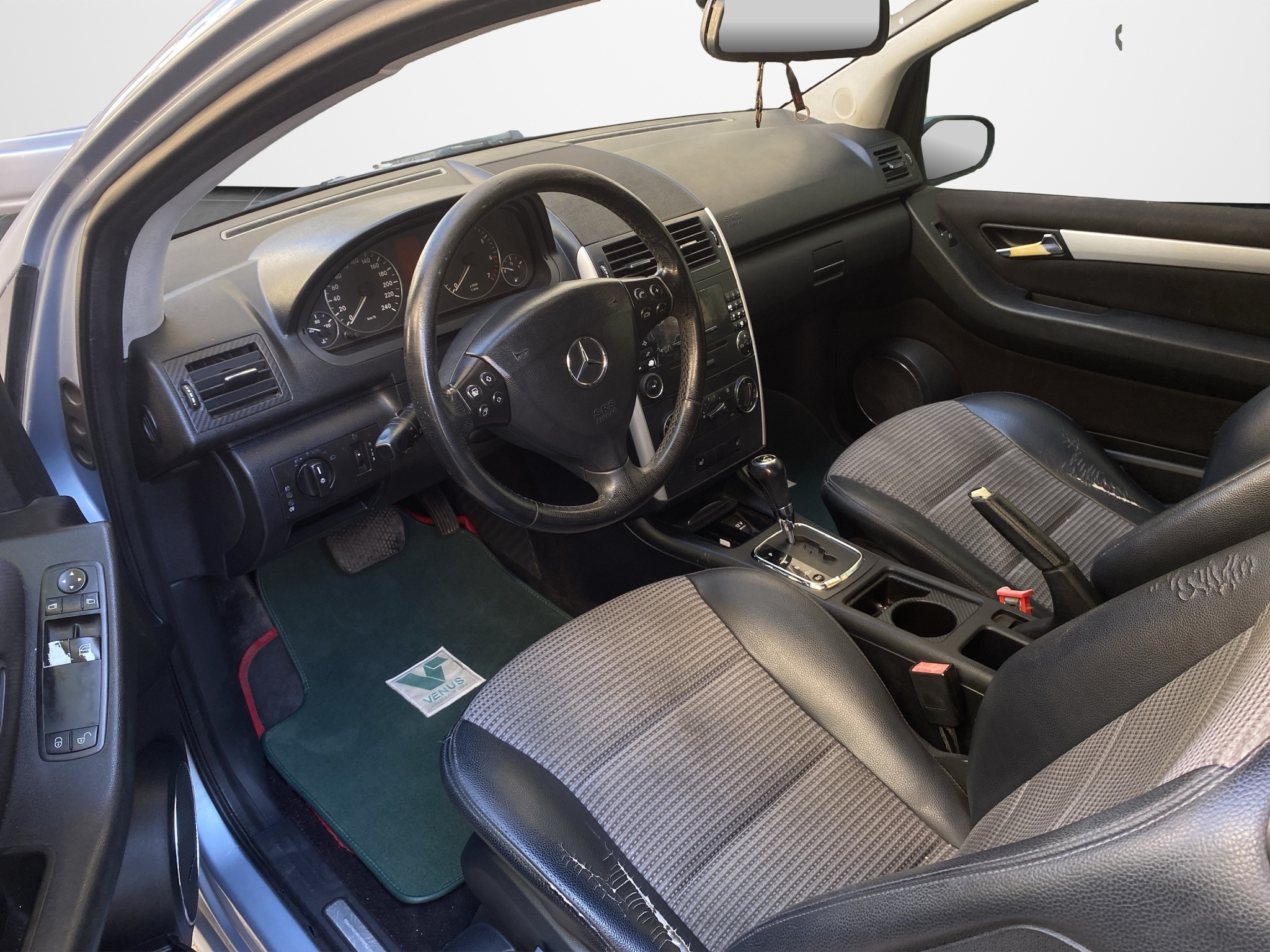 Mercedes-Benz A150 Elegance Automatic 2008 - 11