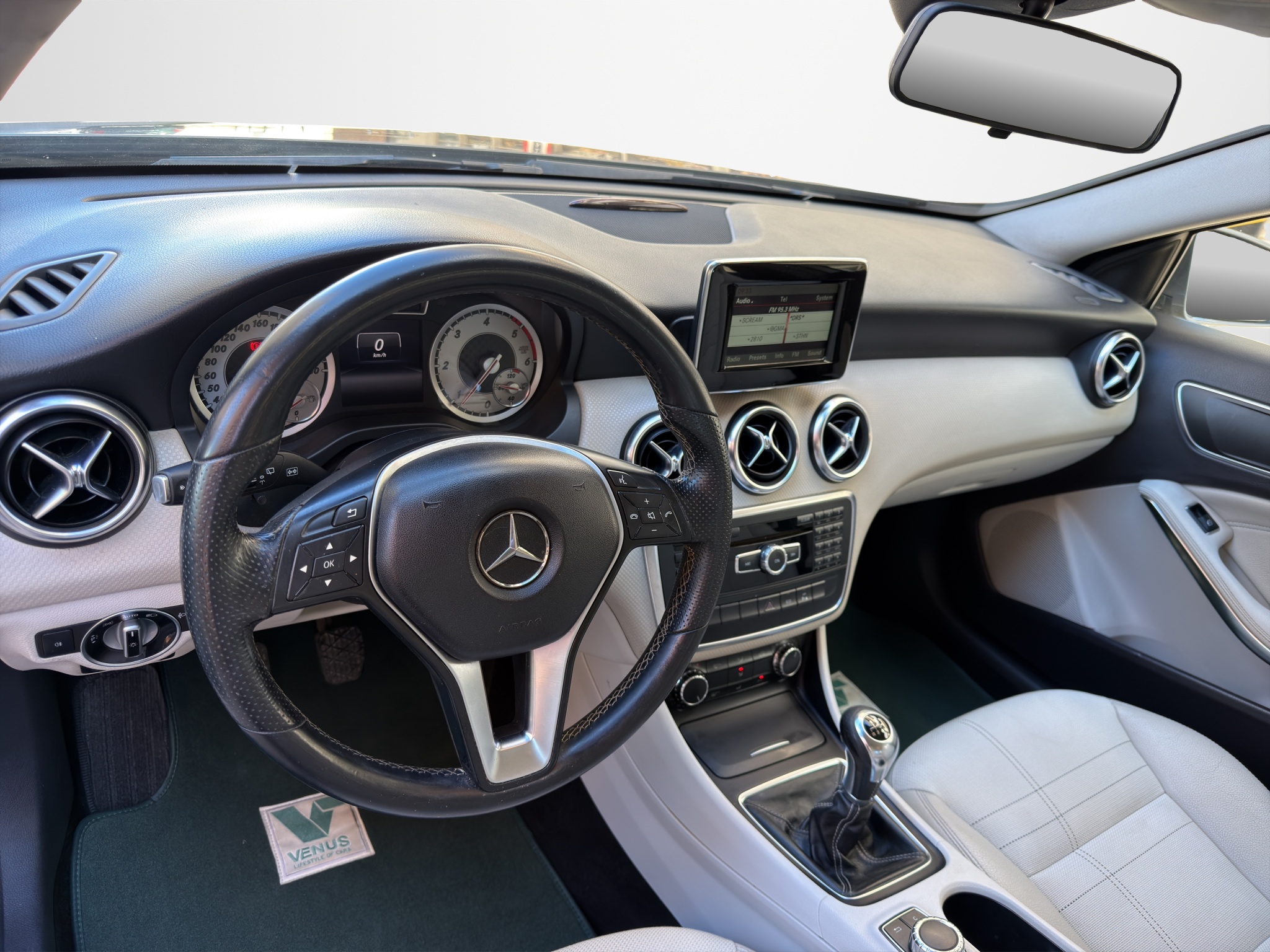 Mercedes-Benz A180 CDI Diesel 2013 - 12