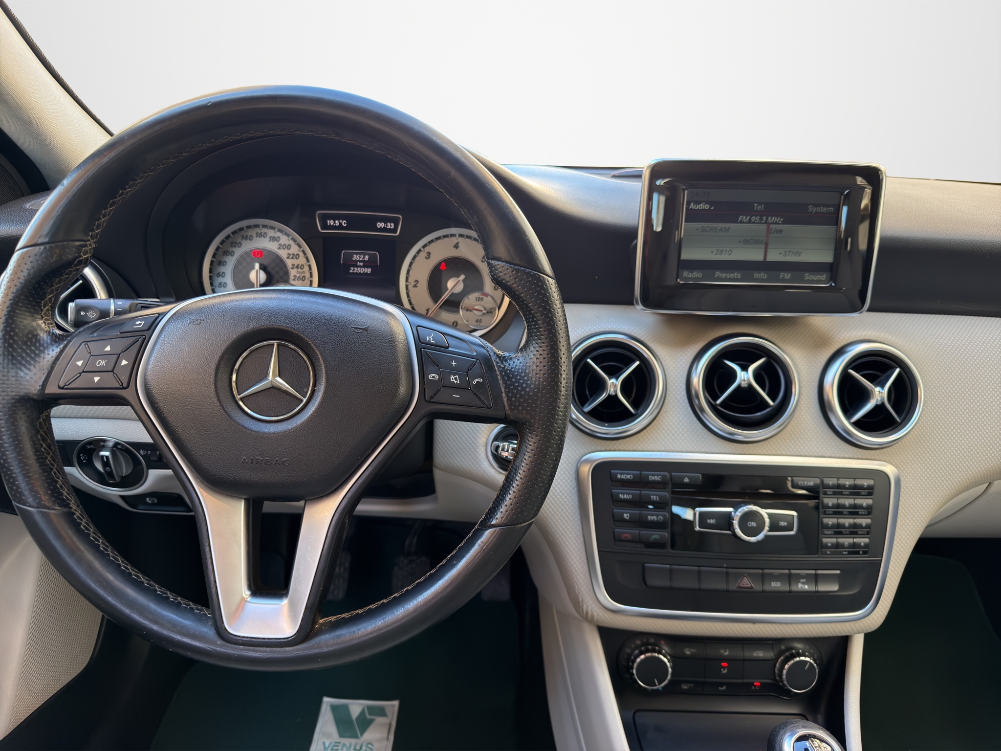 Mercedes-Benz A180 CDI Diesel 2013 - 17