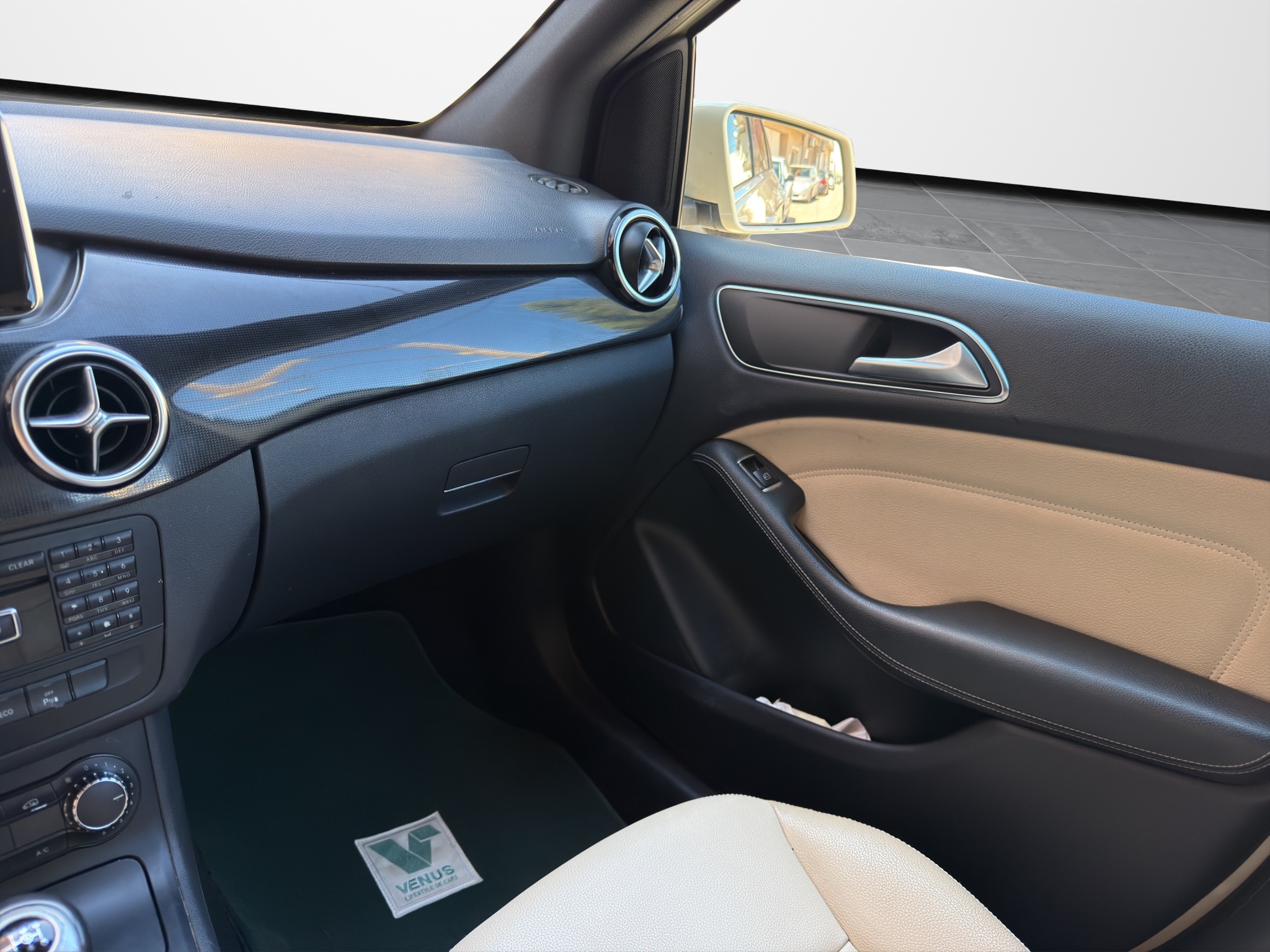 Mercedes-Benz B180 CDI Diesel 2014 - 18