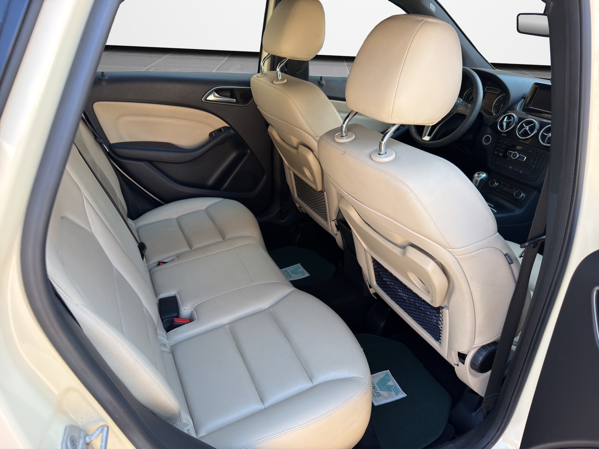 Mercedes-Benz B180 CDI Diesel 2014 - 20