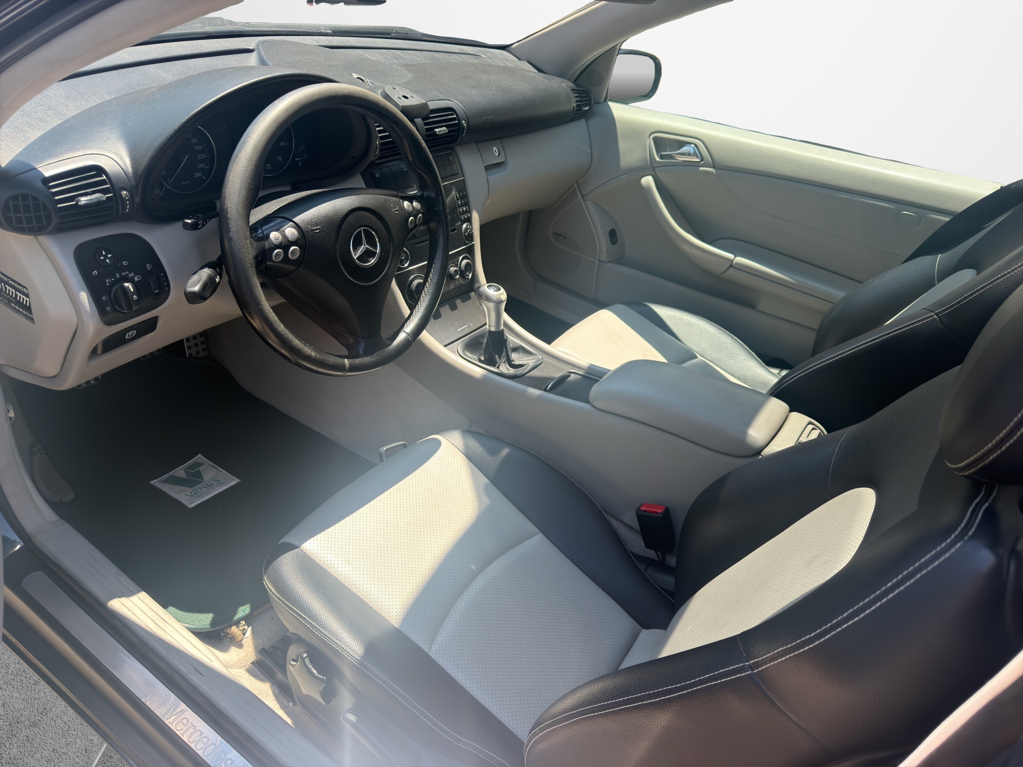 Mercedes-Benz C200 Kompressor Sport Coupe 2006 - 11