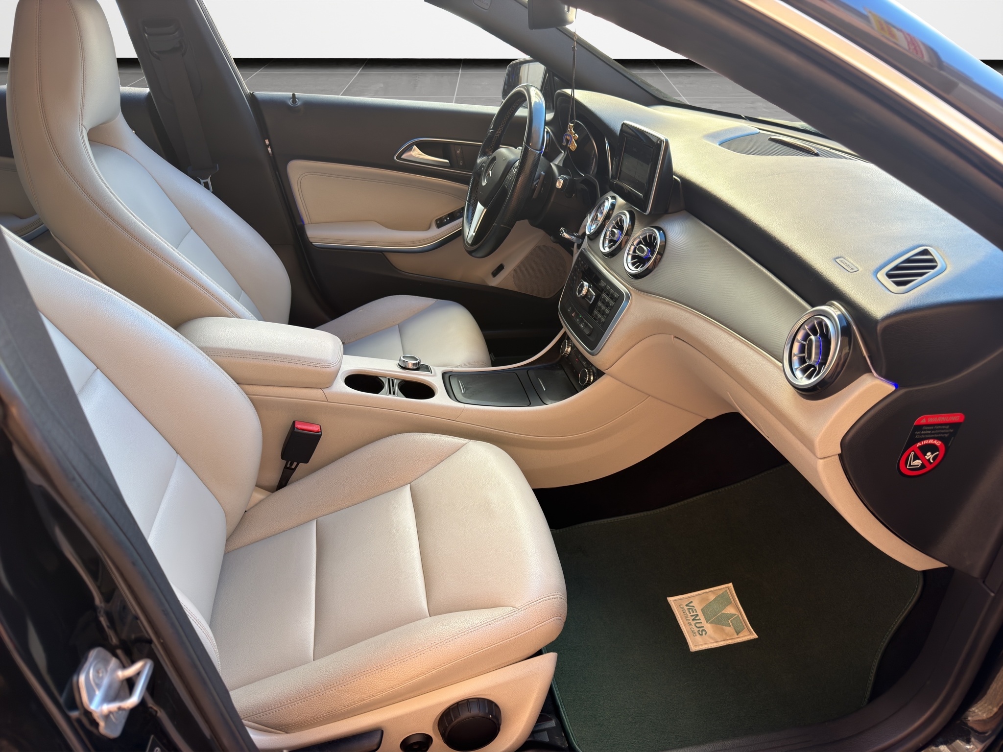Mercedes-Benz CLA 220CDI Automatic 2014 - 19