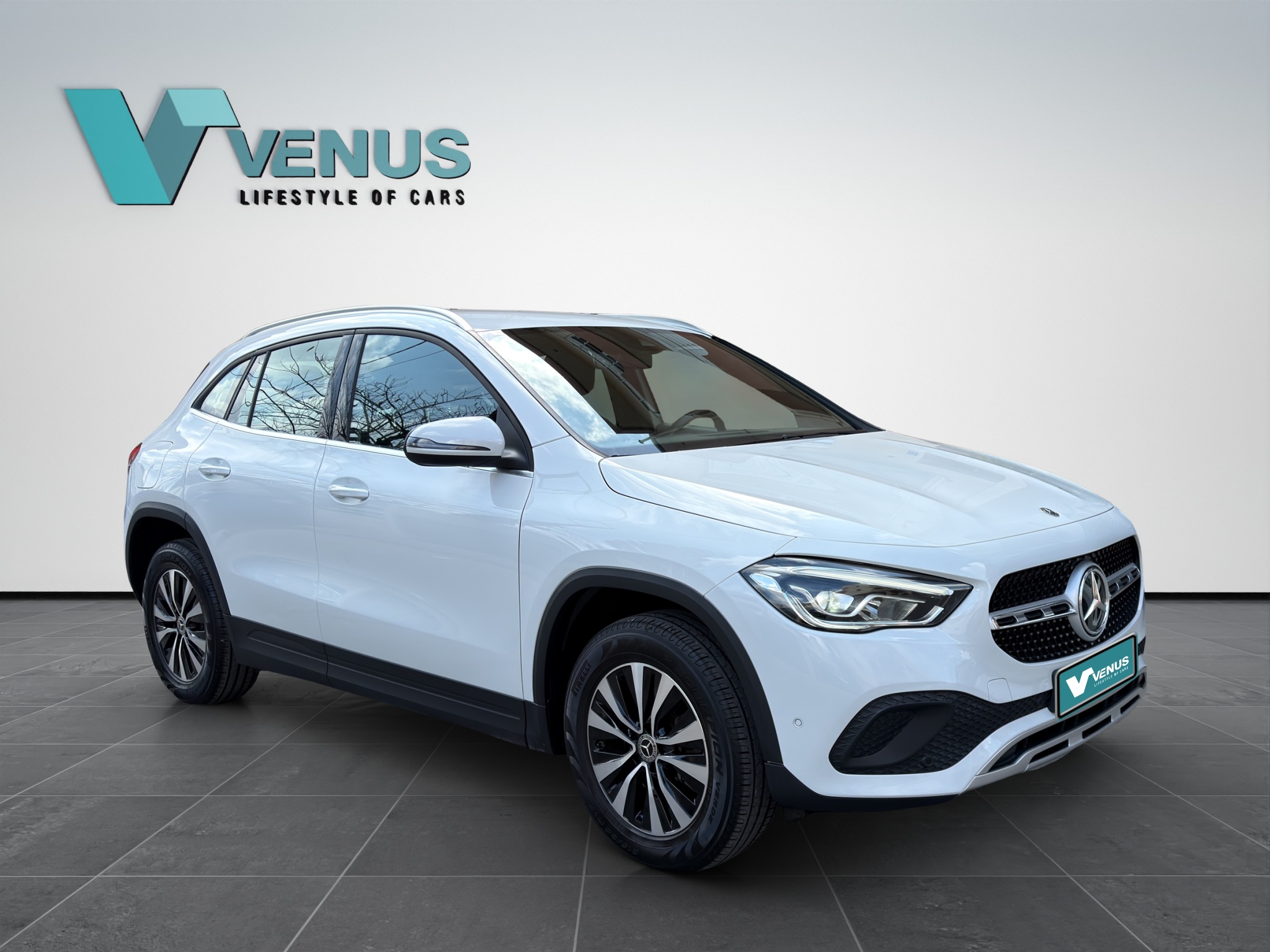 Mercedes GLA 250E Hybrid Plug-In Automatic 2022 - 2