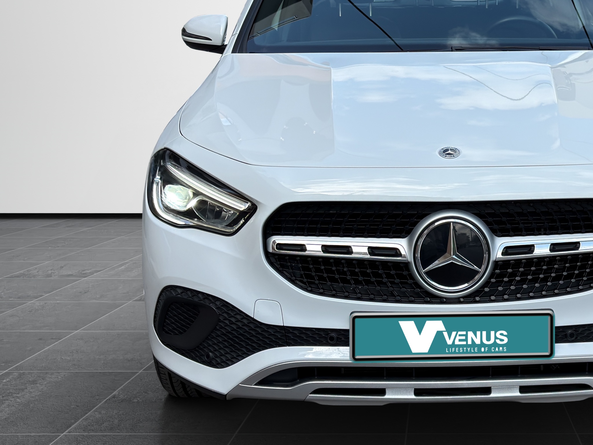 Mercedes GLA 250E Hybrid Plug-In Automatic 2022 - 8