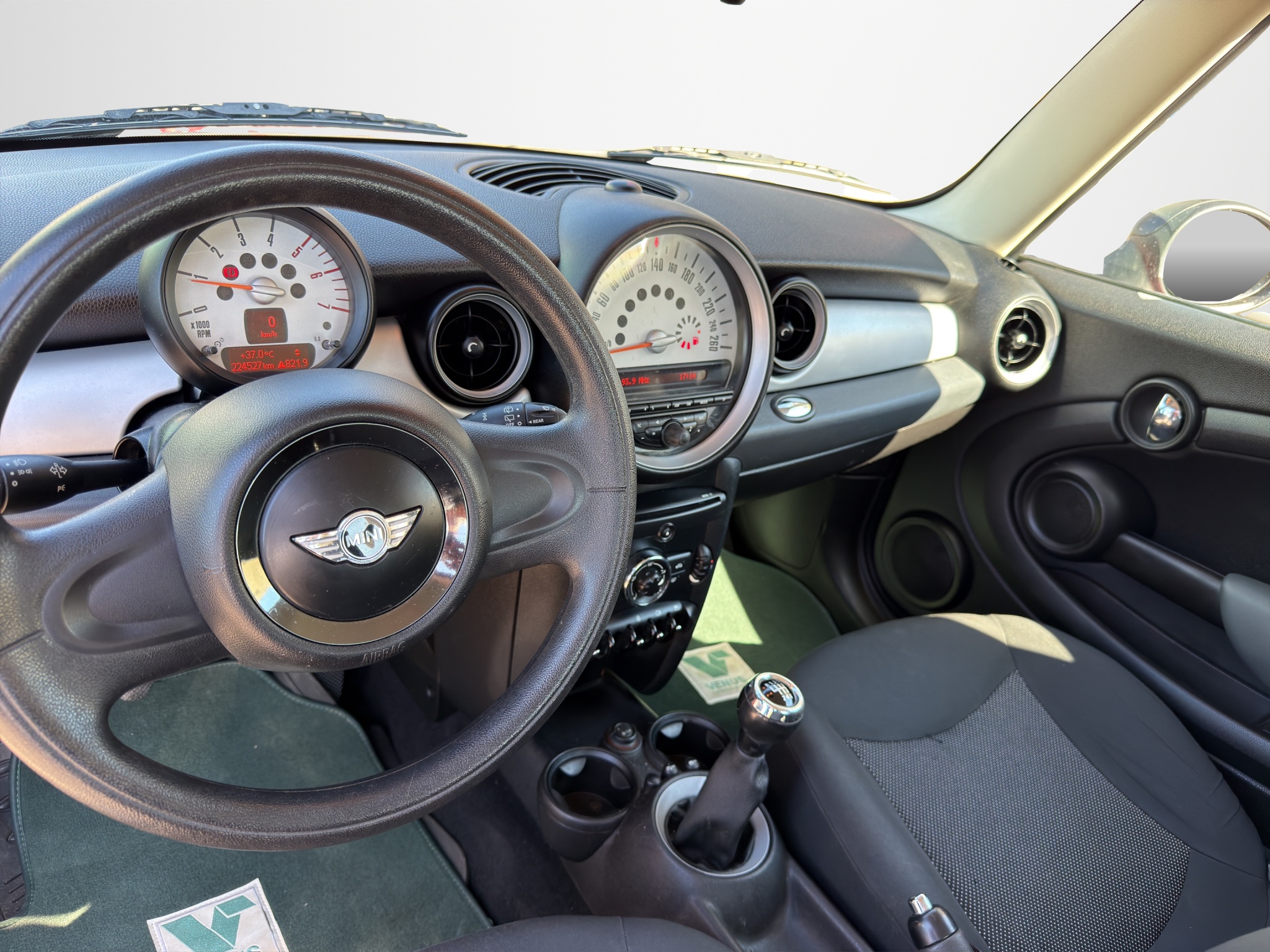 MINI Cooper D (R56) 1.6 Diesel 2011 - 12
