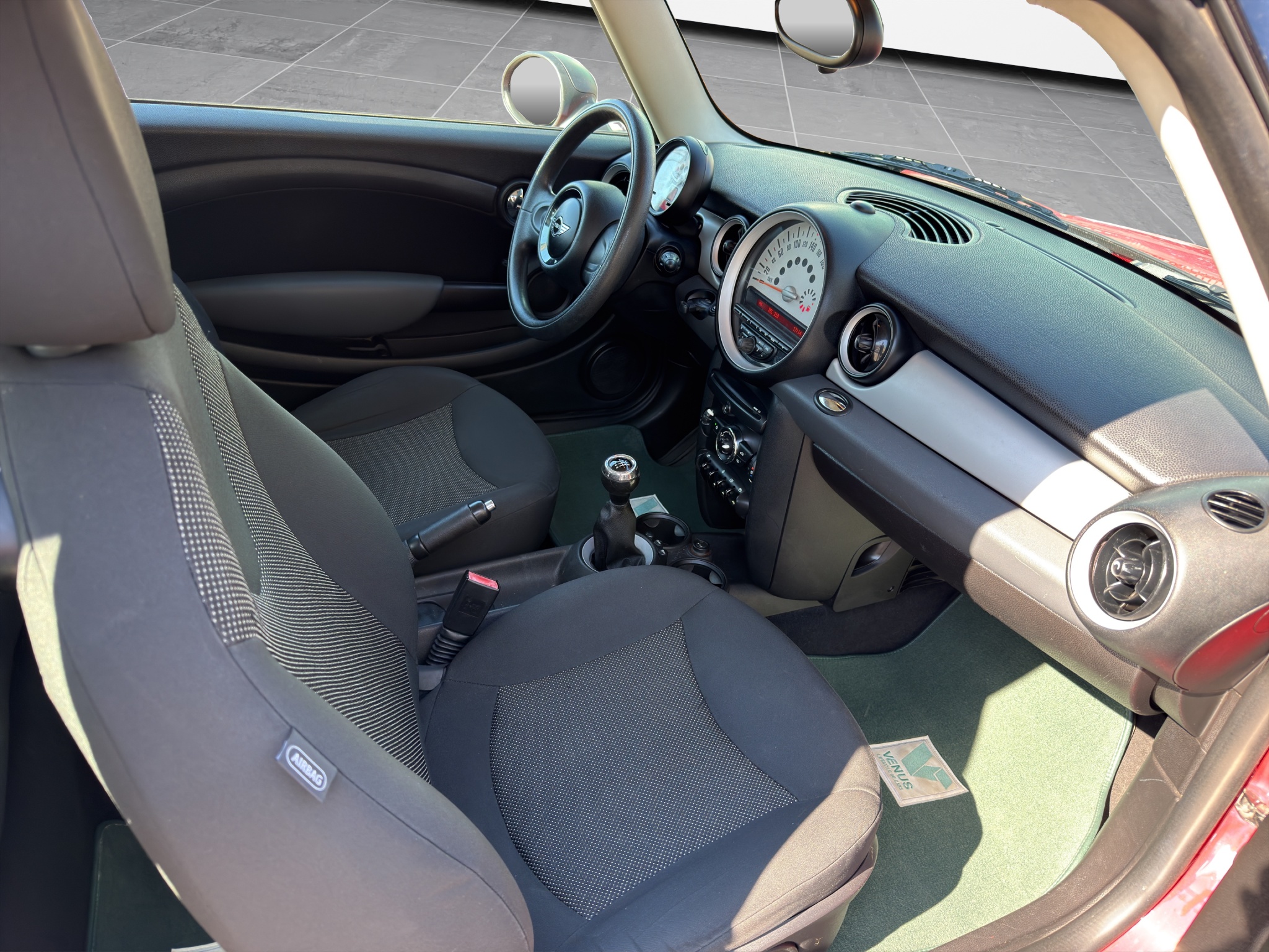 MINI Cooper D (R56) 1.6 Diesel 2011 - 18