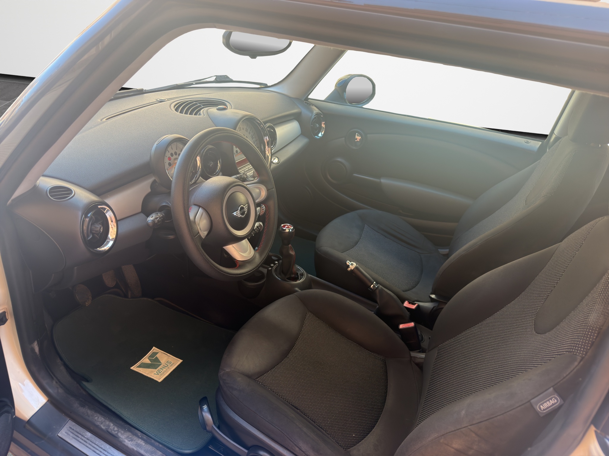 MINI Cooper 1.6 R56 2008 - 11