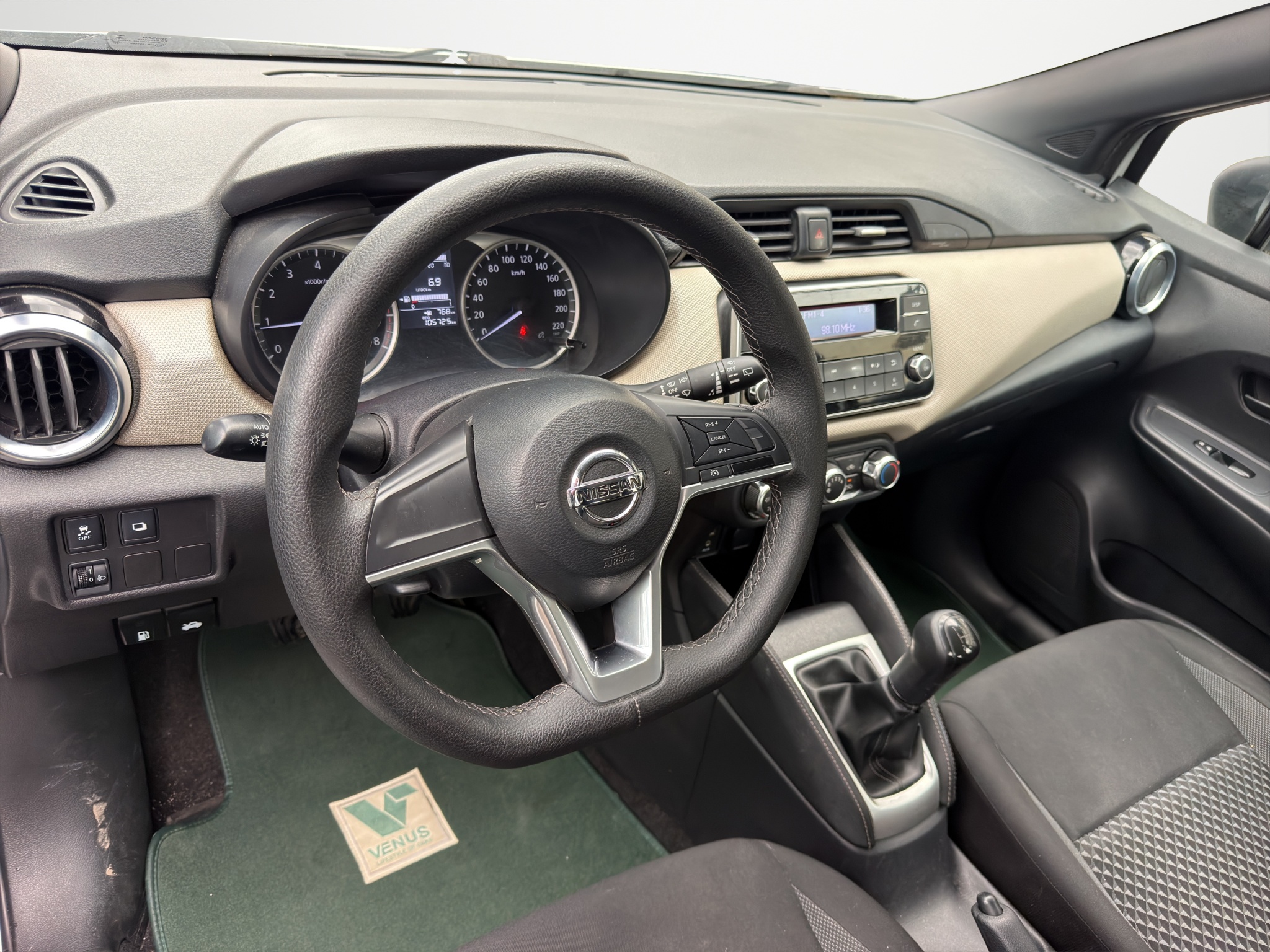 Nissan Micra 1.0 2019 - 11