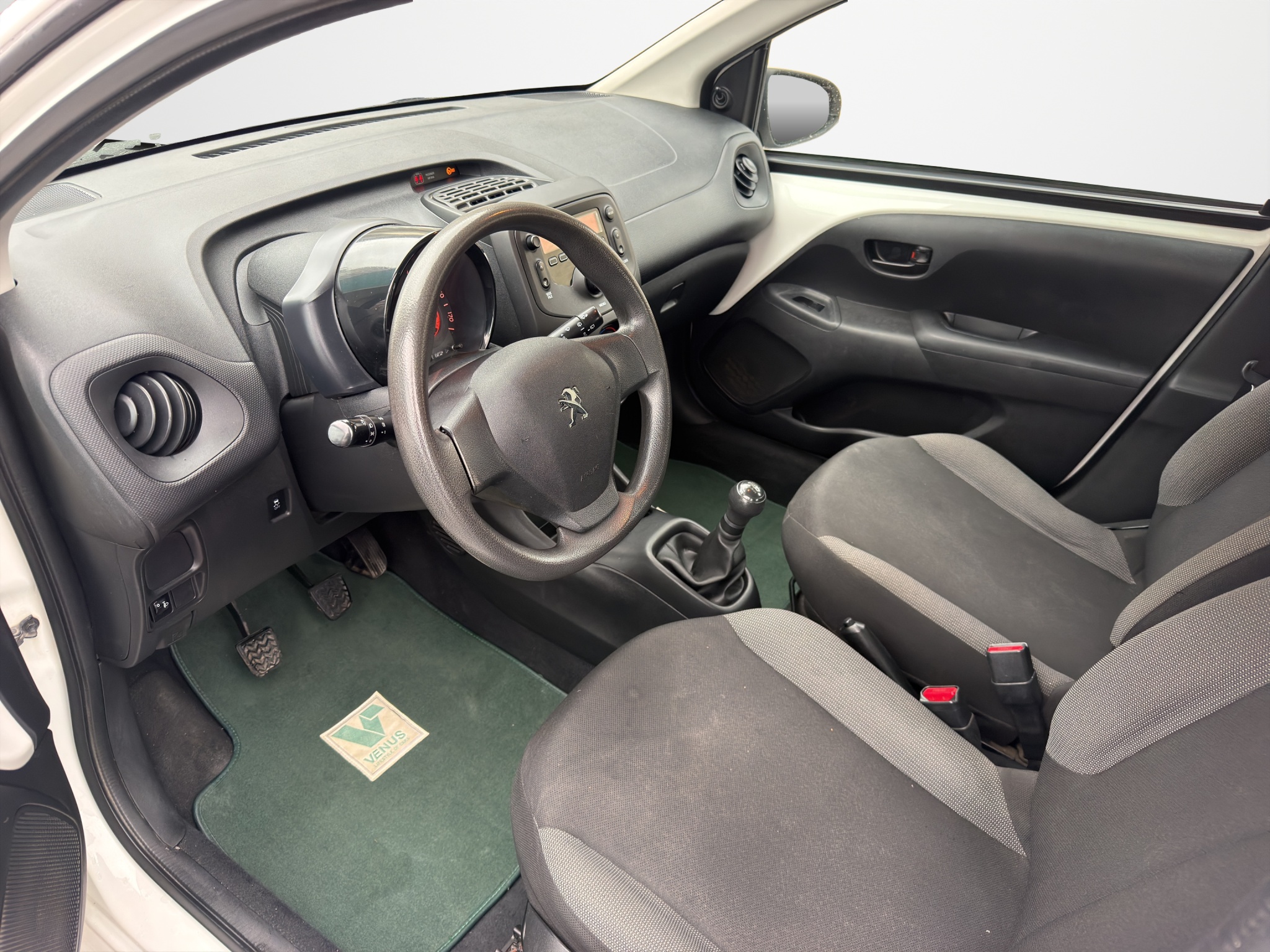 Peugeot 108 1.0 2019 - 10