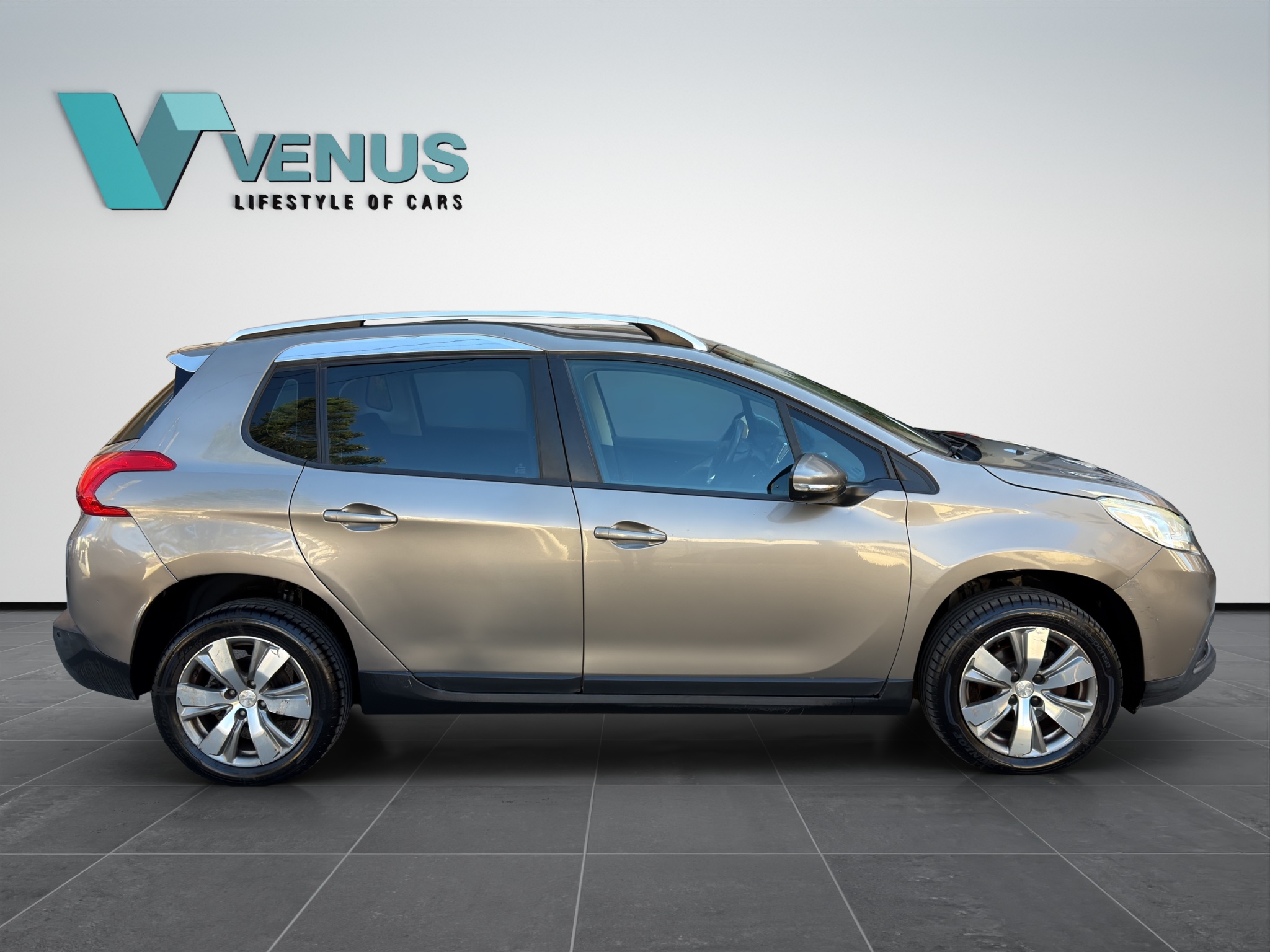 Peugeot 2008 1.6 BlueHDi Diesel 2015 - 7