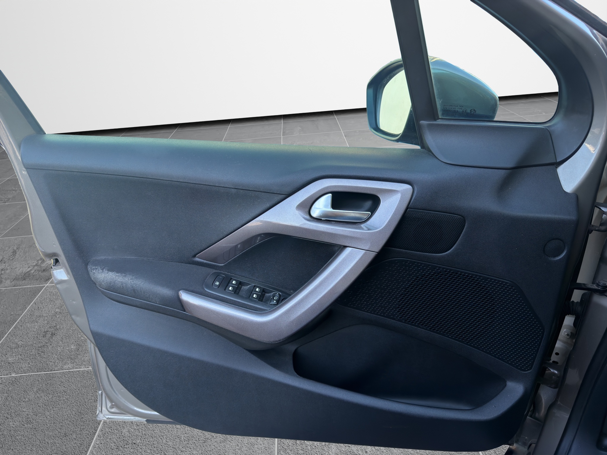 Peugeot 2008 1.6 BlueHDi Diesel 2015 - 14