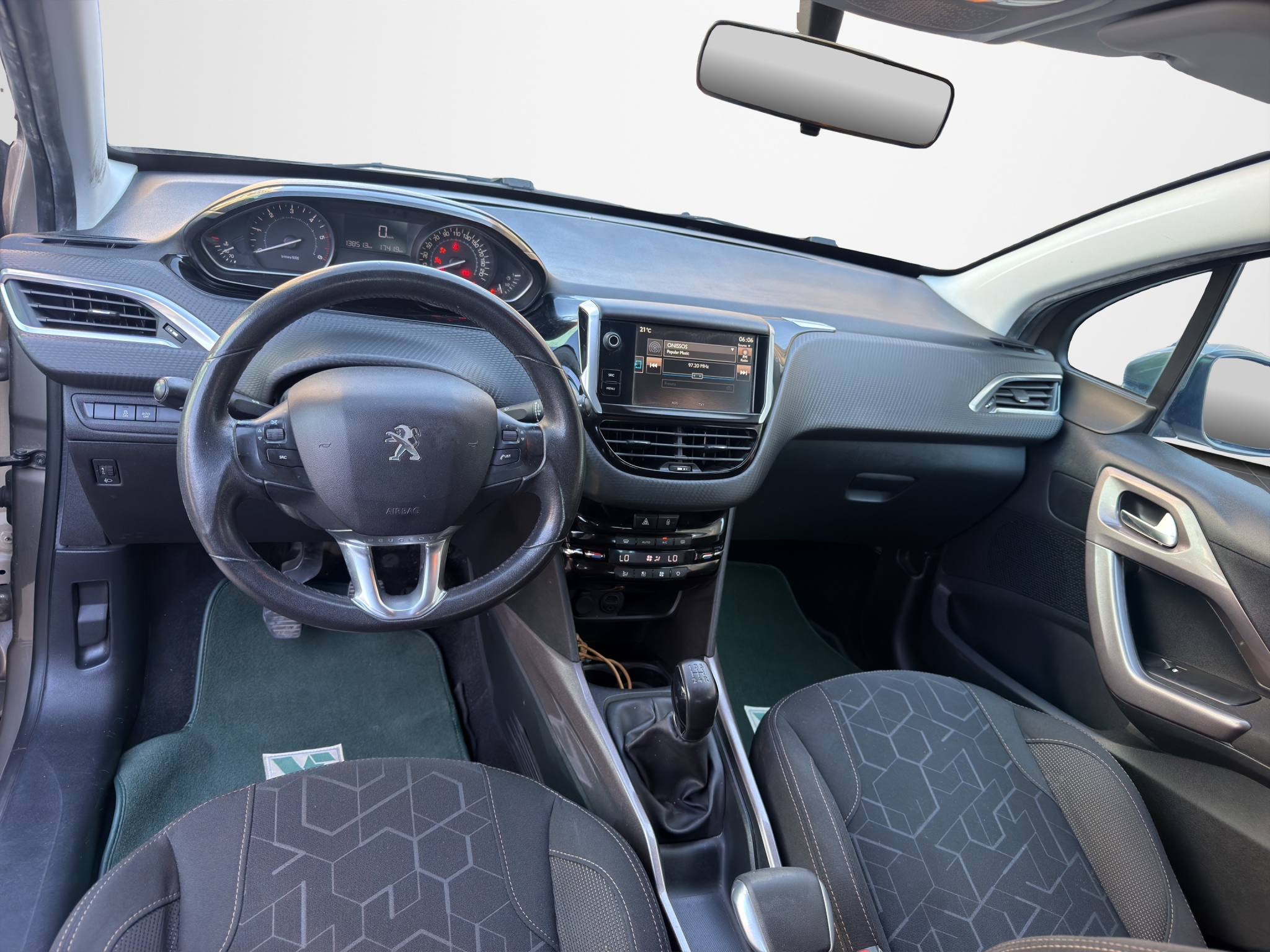 Peugeot 2008 1.6 BlueHDi Diesel 2015 - 16