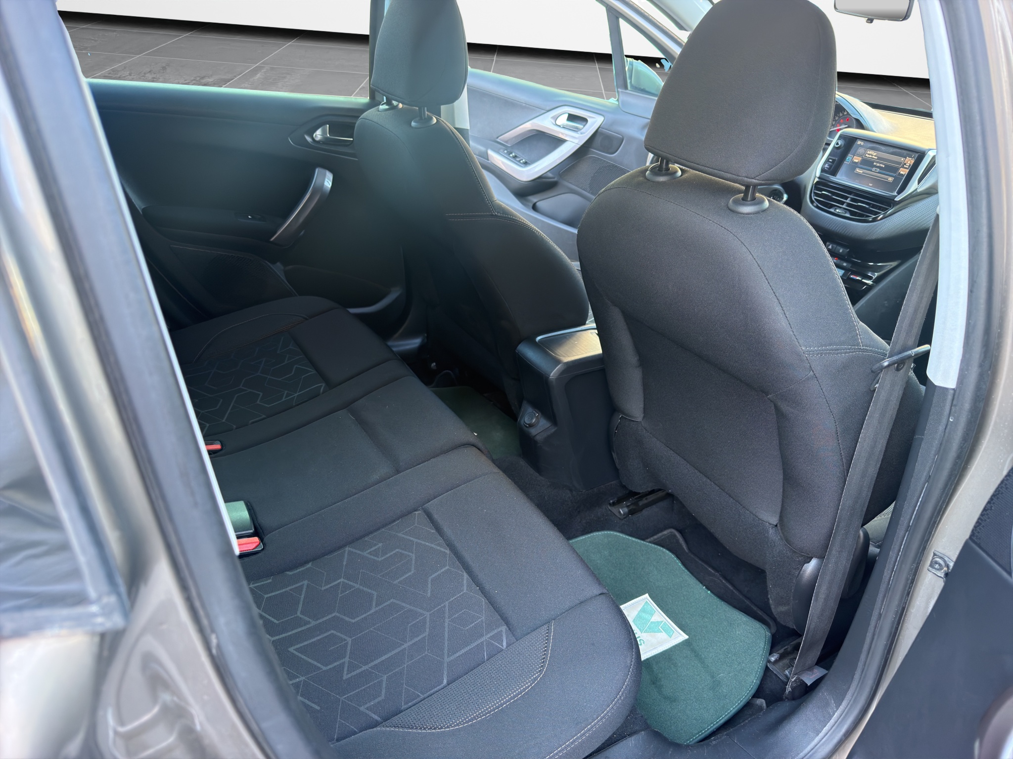 Peugeot 2008 1.6 BlueHDi Diesel 2015 - 20