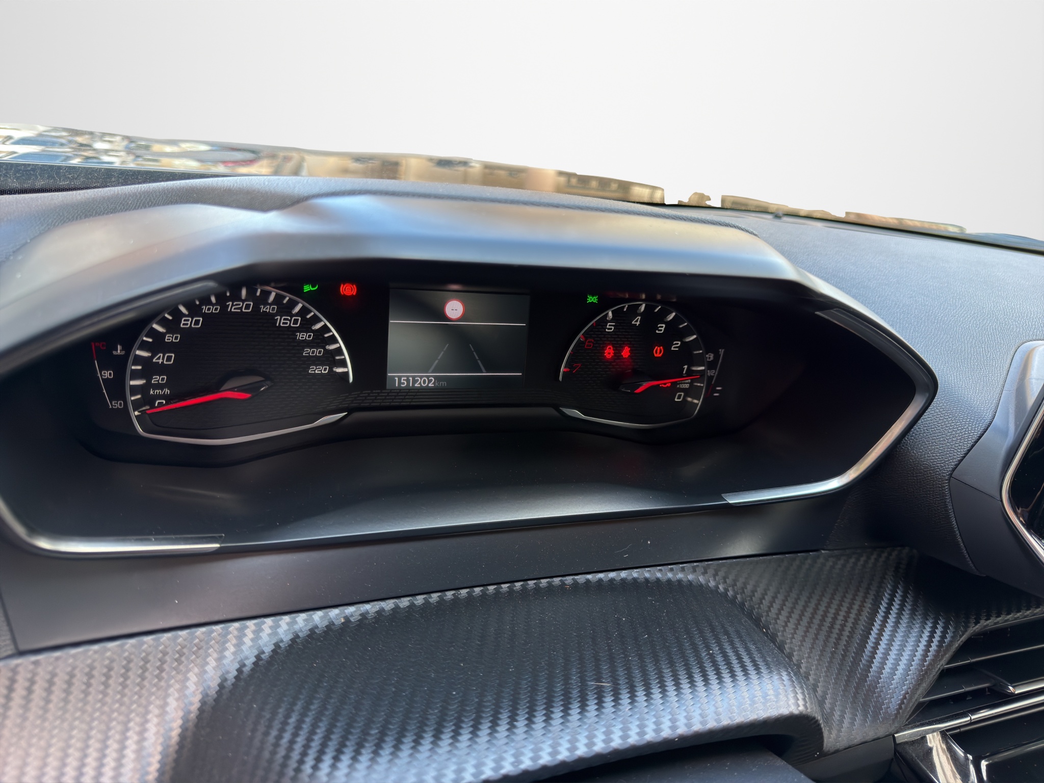 Peugeot 2008 BlueHDI 1.5 Diesel 2020 - 13