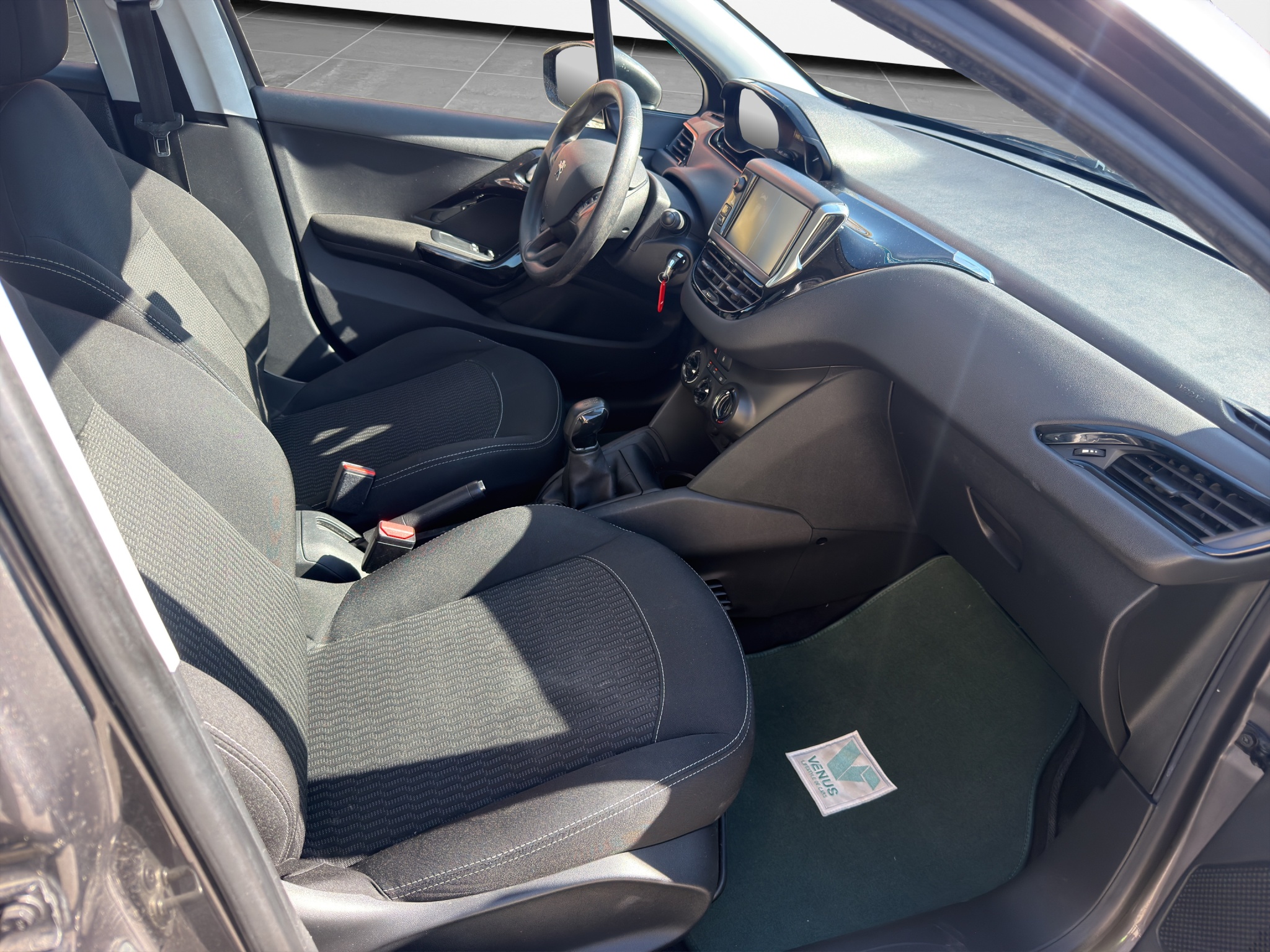Peugeot 208 1.5 BlueHDi Diesel 2019 - 19