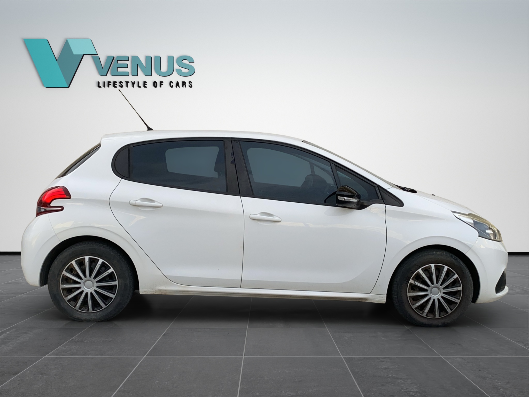 Peugeot 208 1.6 BLUEHDI Diesel 2018 - 7