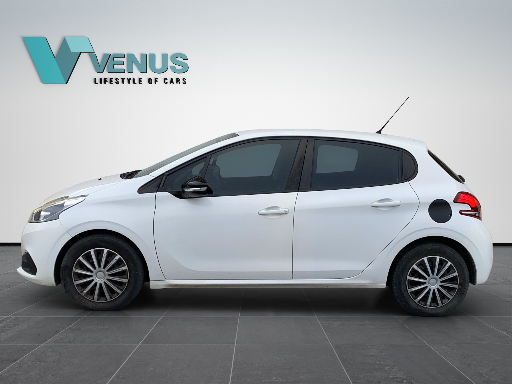 Peugeot 208 1.6 BLUEHDI Diesel 2018 - 8