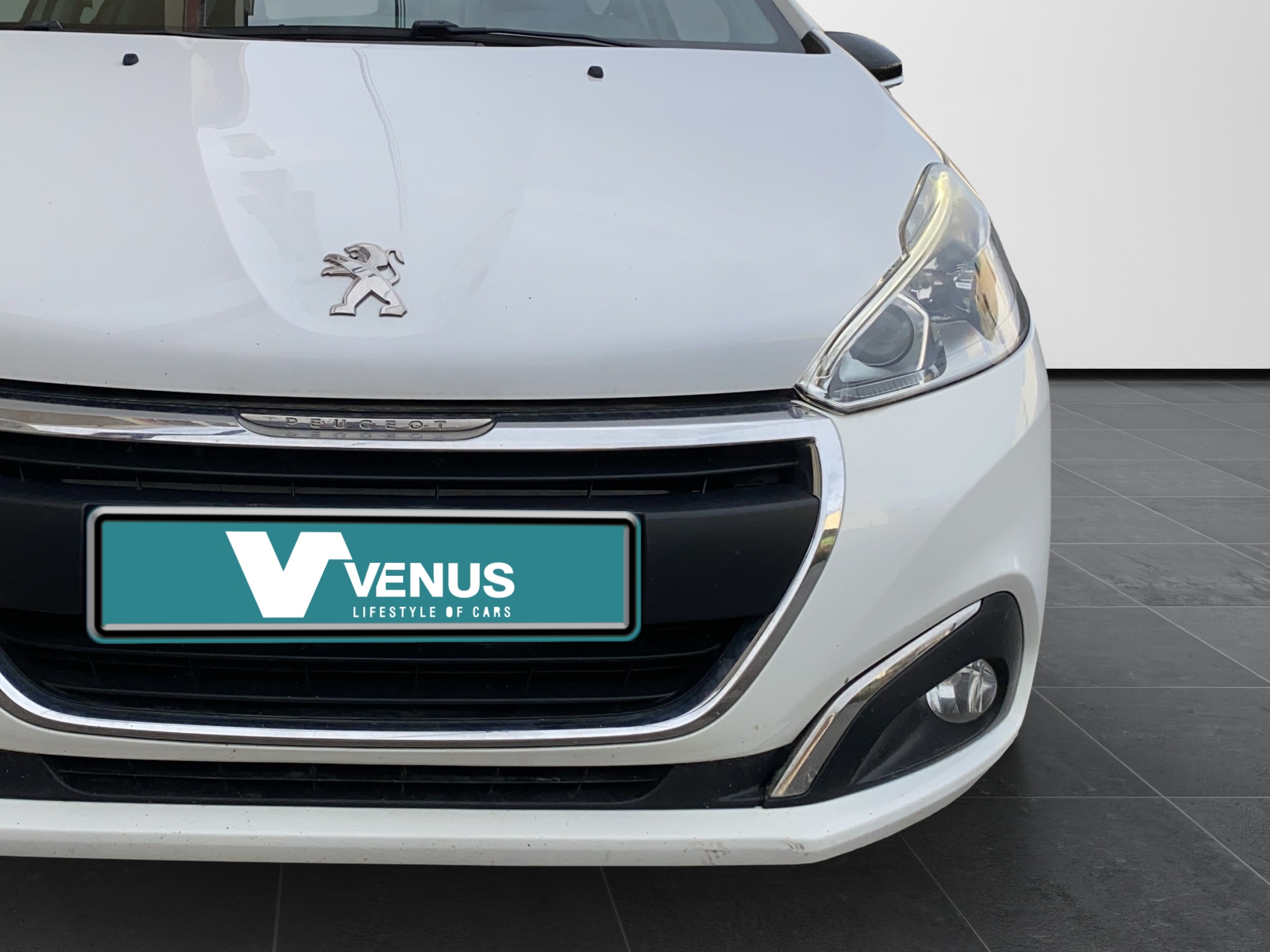 Peugeot 208 1.6 BLUEHDI Diesel 2018 - 10