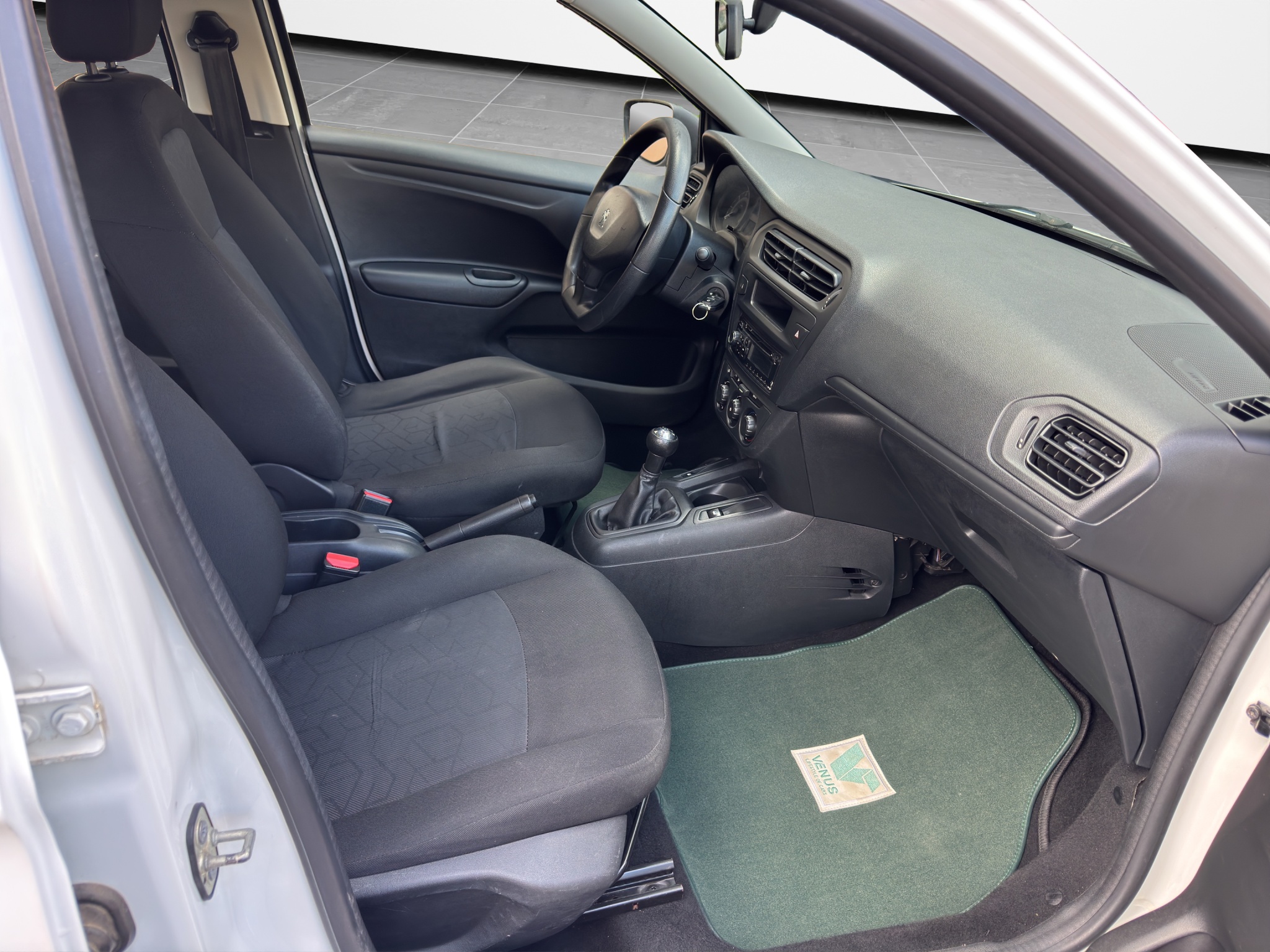 Peugeot 301 1.2 PureTech 2016 - 19