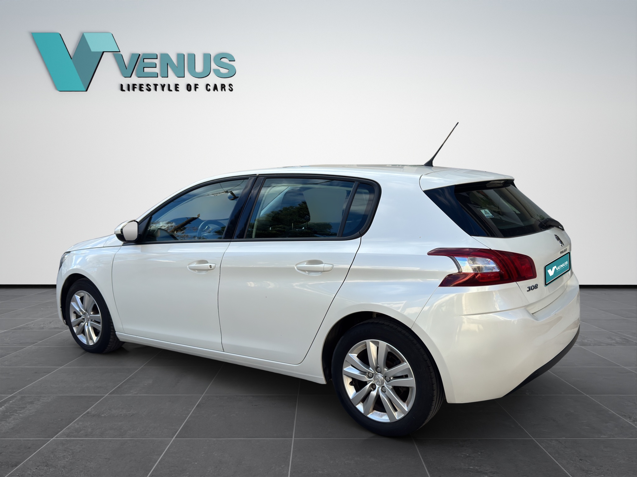 Peugeot 308 1.6 Blue HDI Diesel 2017  - 3