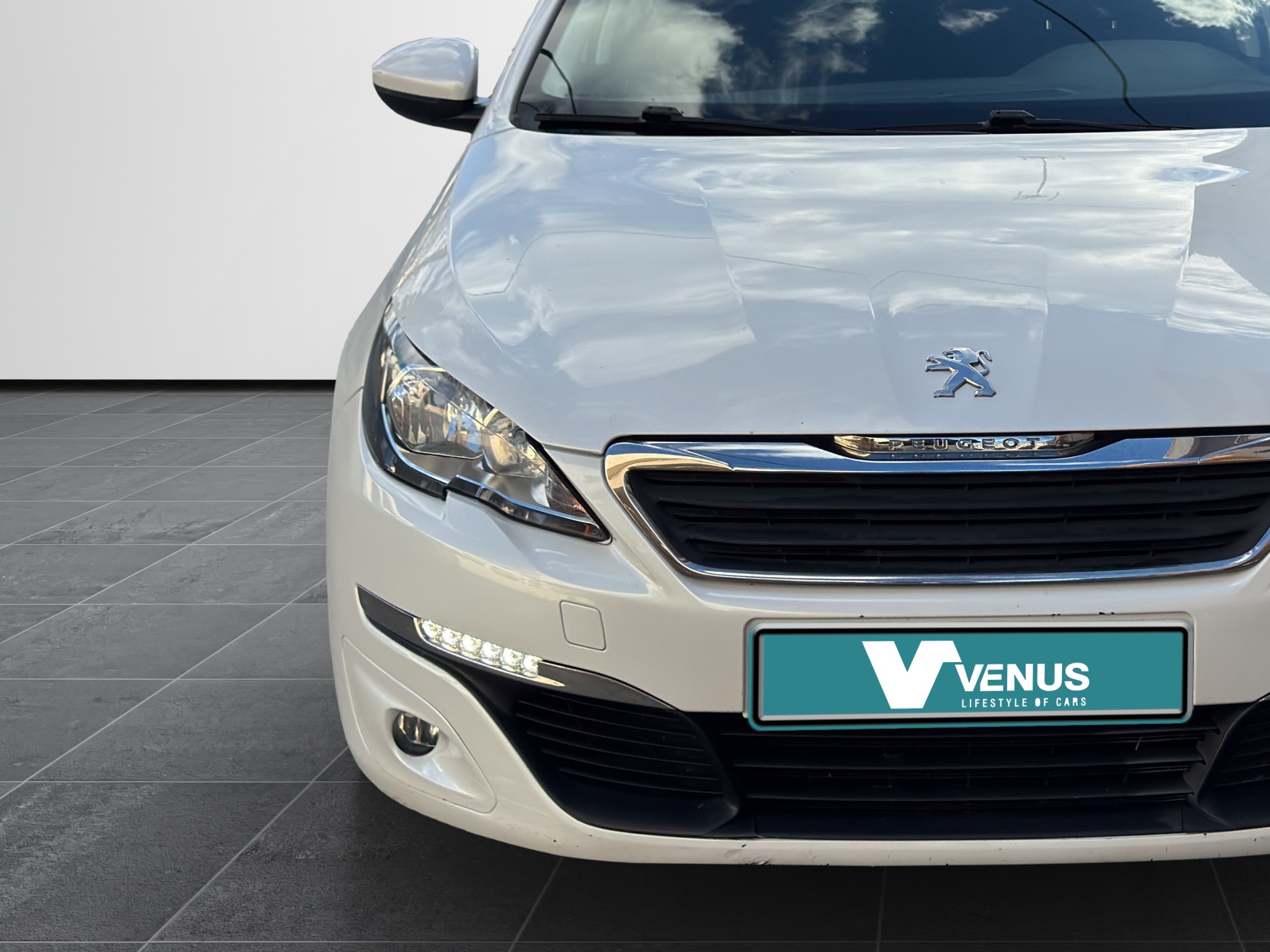 Peugeot 308 1.6 Blue HDI Diesel 2017  - 9