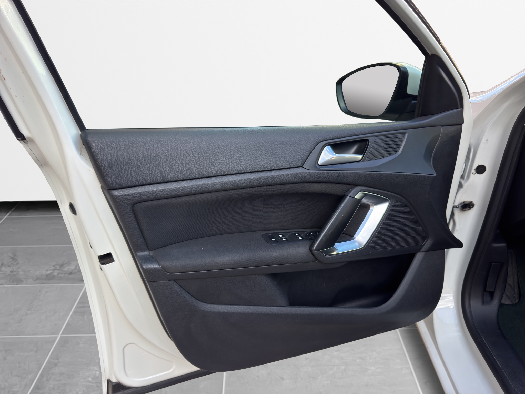 Peugeot 308 1.6 Blue HDI Diesel 2017  - 14