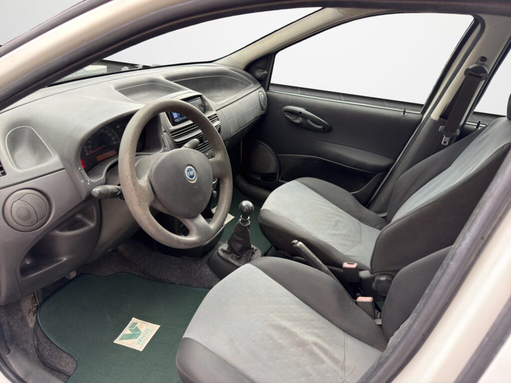 Fiat Punto 1.2 2005  - 11