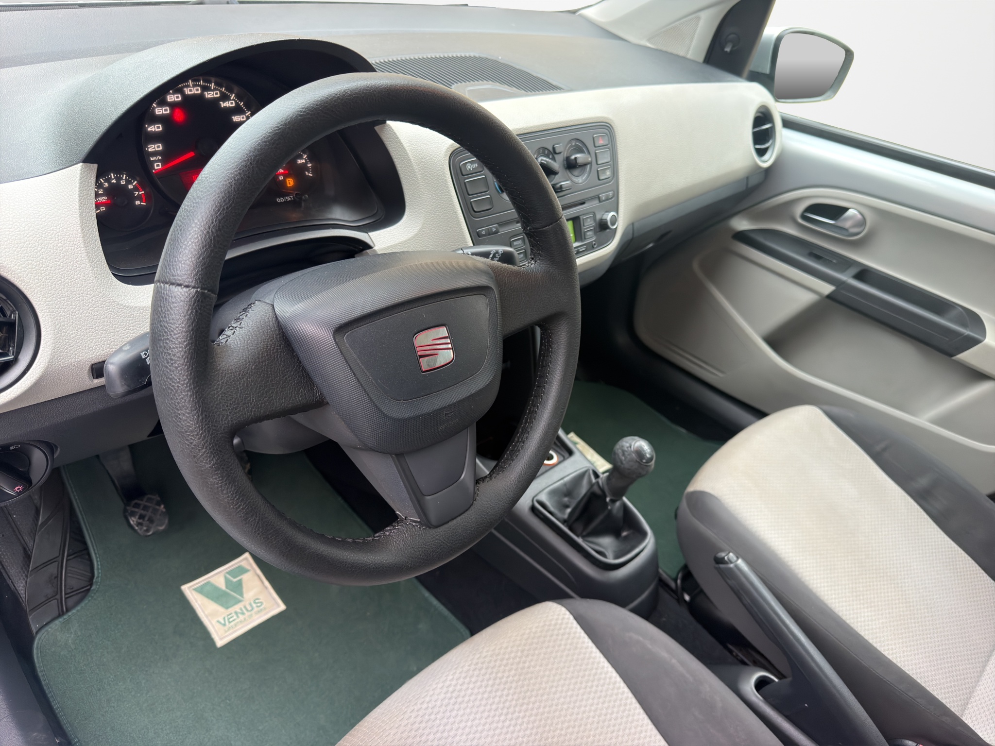 Seat Mii 1.0 2013 - 11