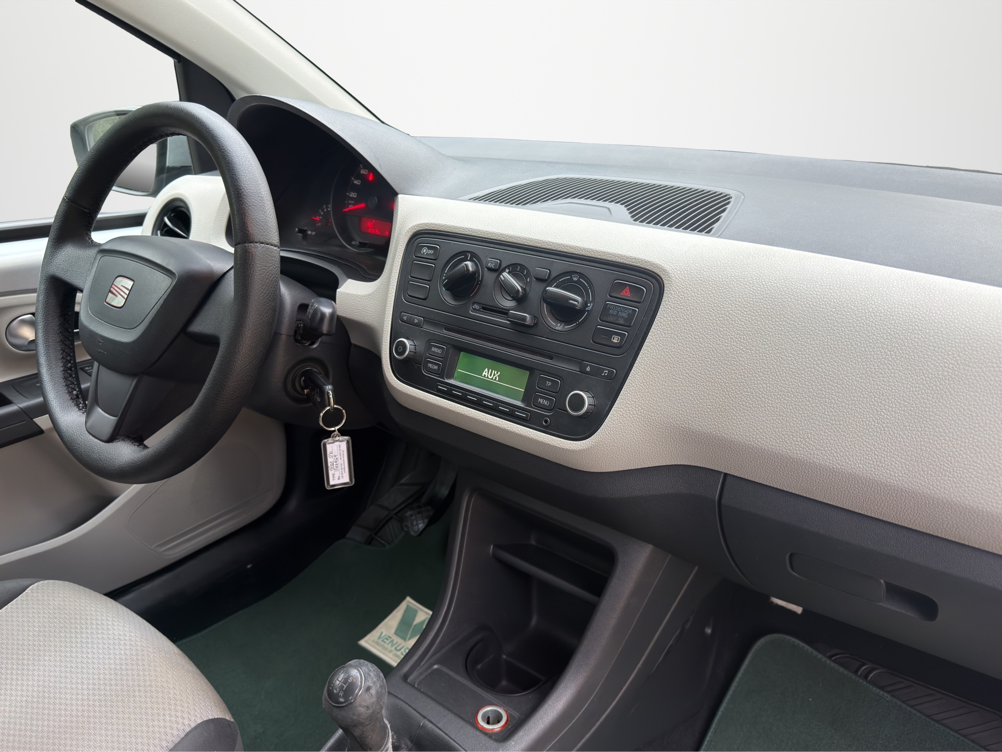 Seat Mii 1.0 2013 - 16
