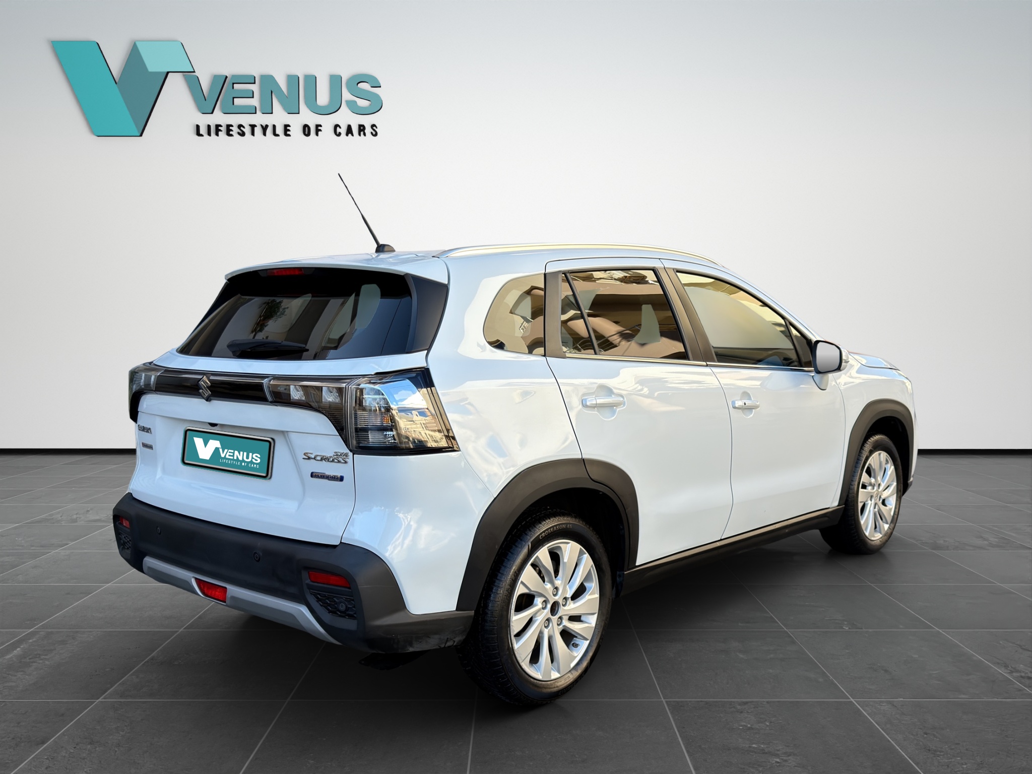 Suzuki SX4 S-Cross Strong Hybrid Automatic GL+ 2022 - 4