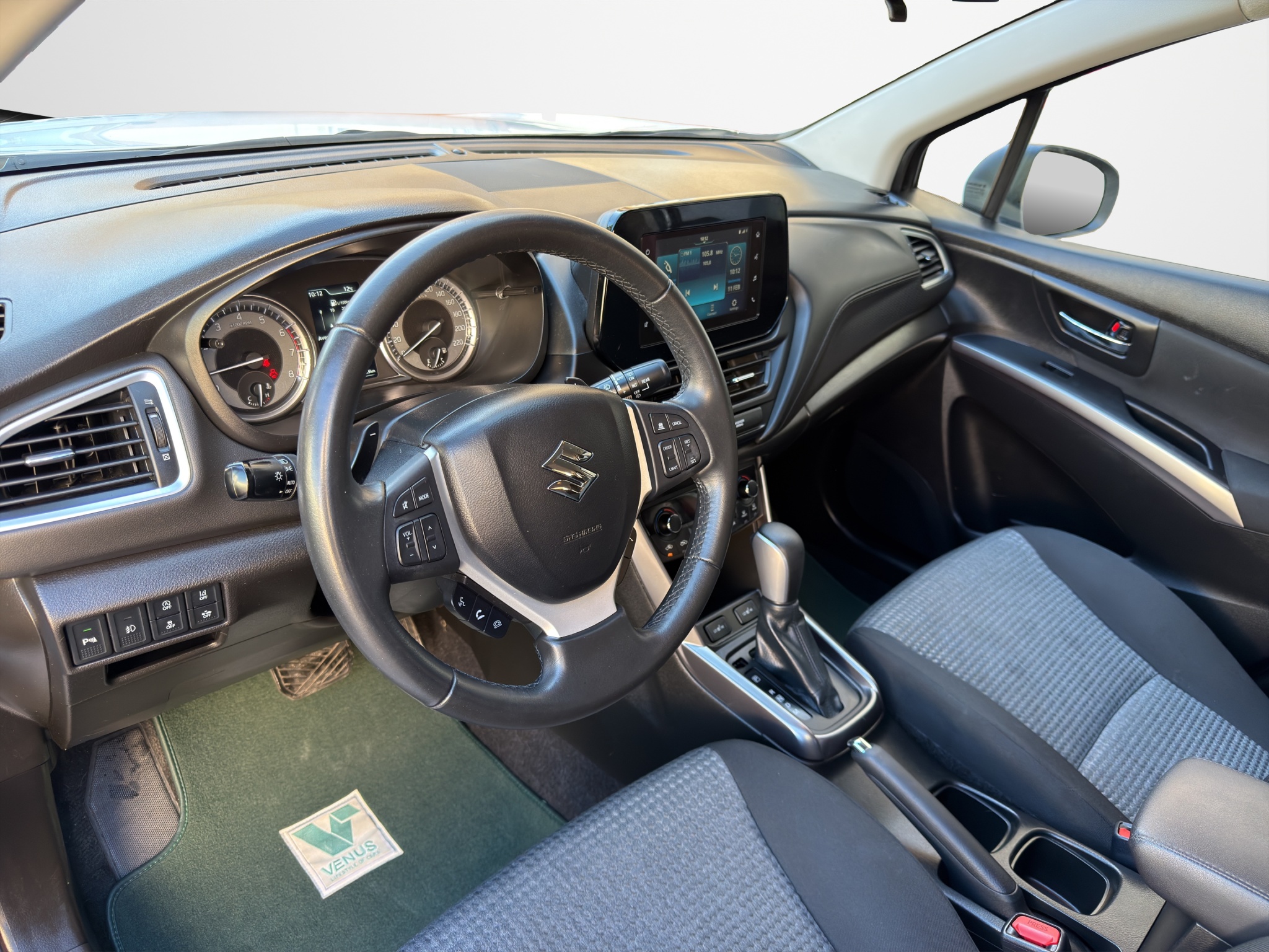 Suzuki SX4 S-Cross Strong Hybrid Automatic GL+ 2022 - 12