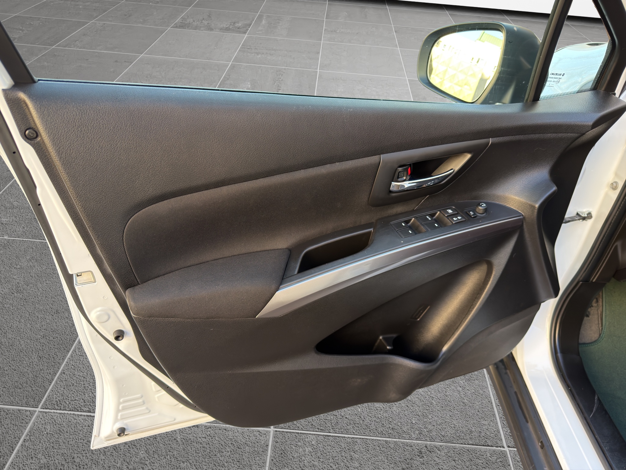 Suzuki SX4 S-Cross Strong Hybrid Automatic GL+ 2022 - 14