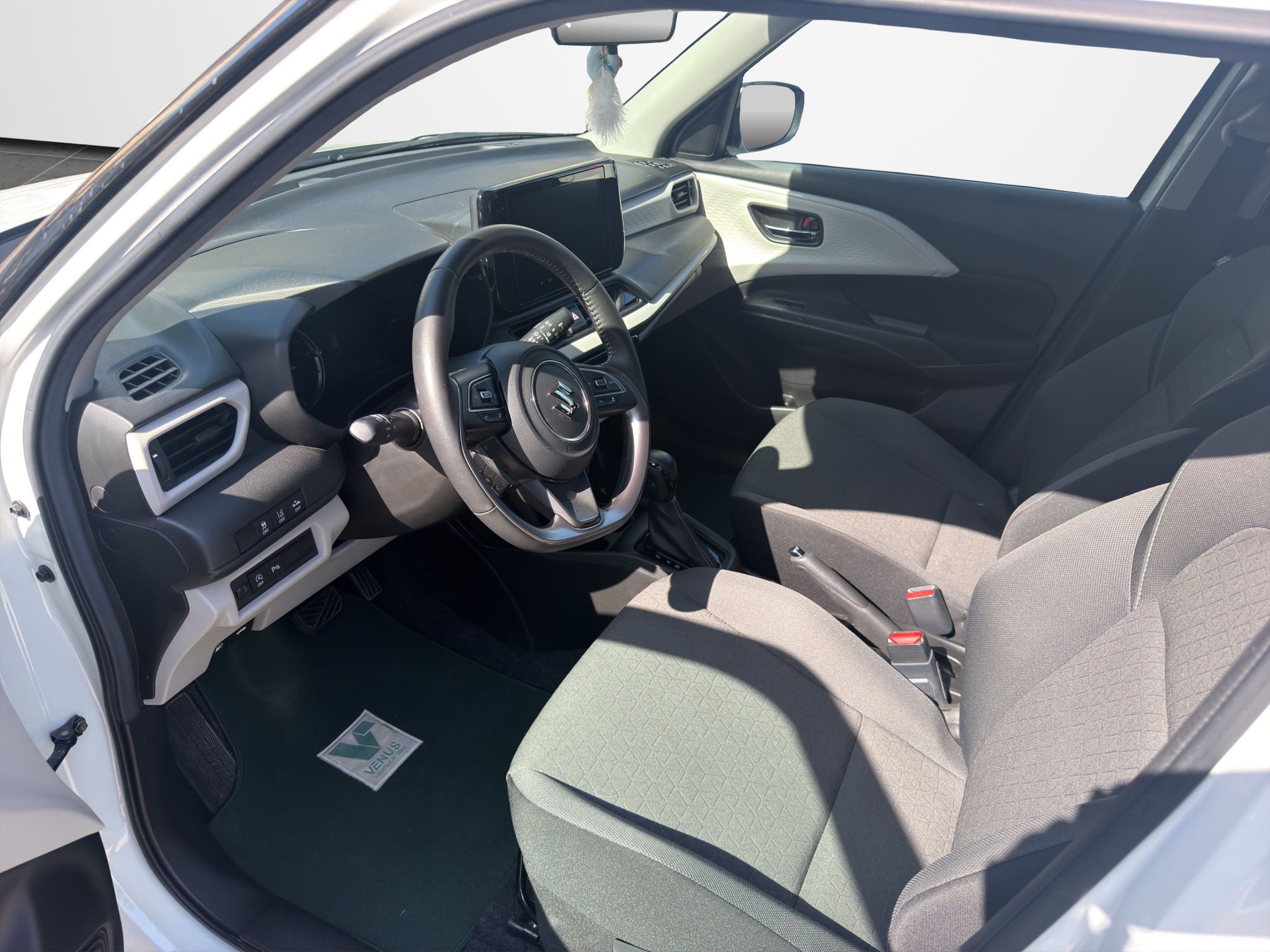 Suzuki Swift Hybrid CVT Automatic 2025 - 11