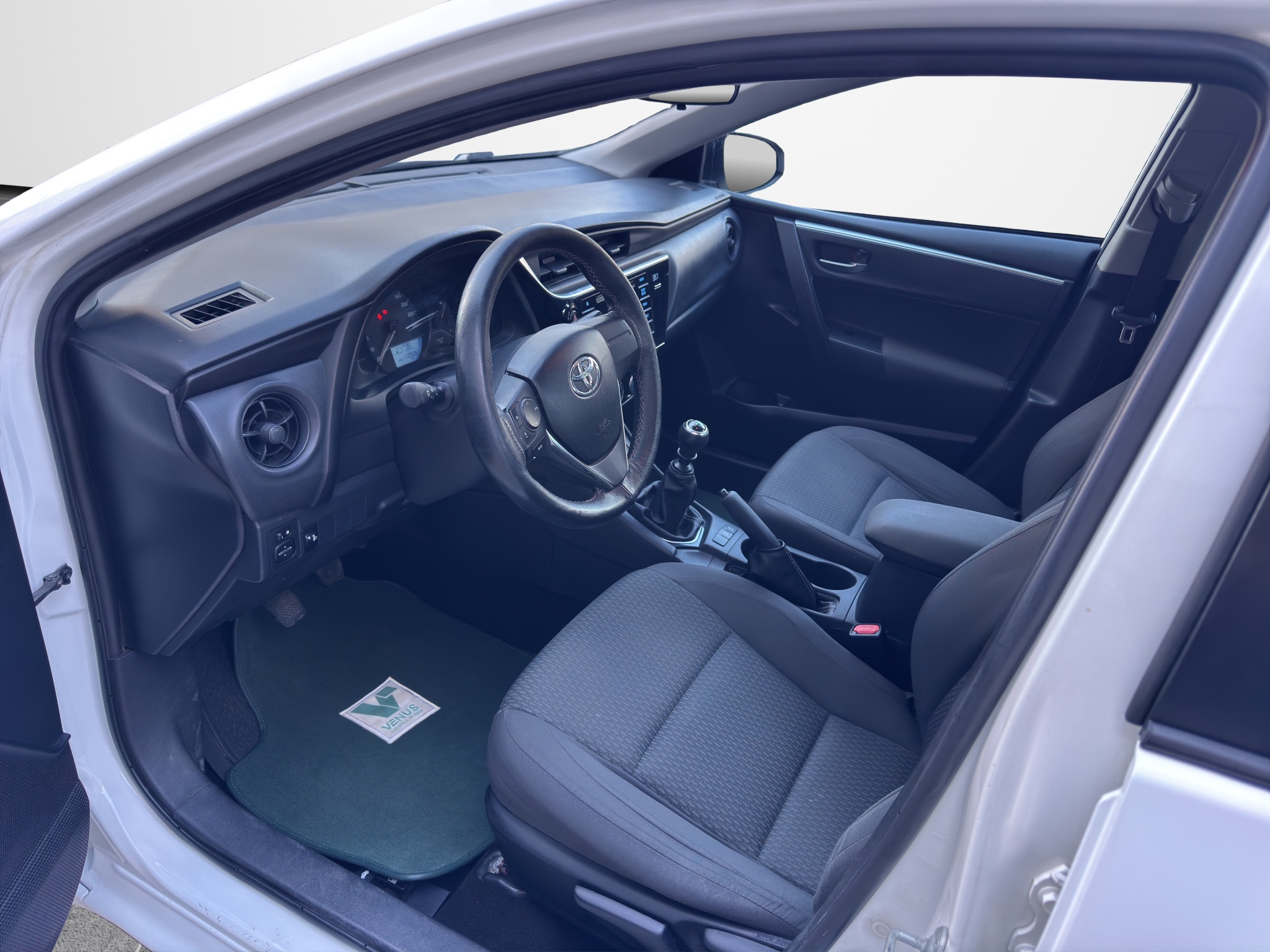 Toyota Corolla 1.4 D-4D Diesel 2018  - 11