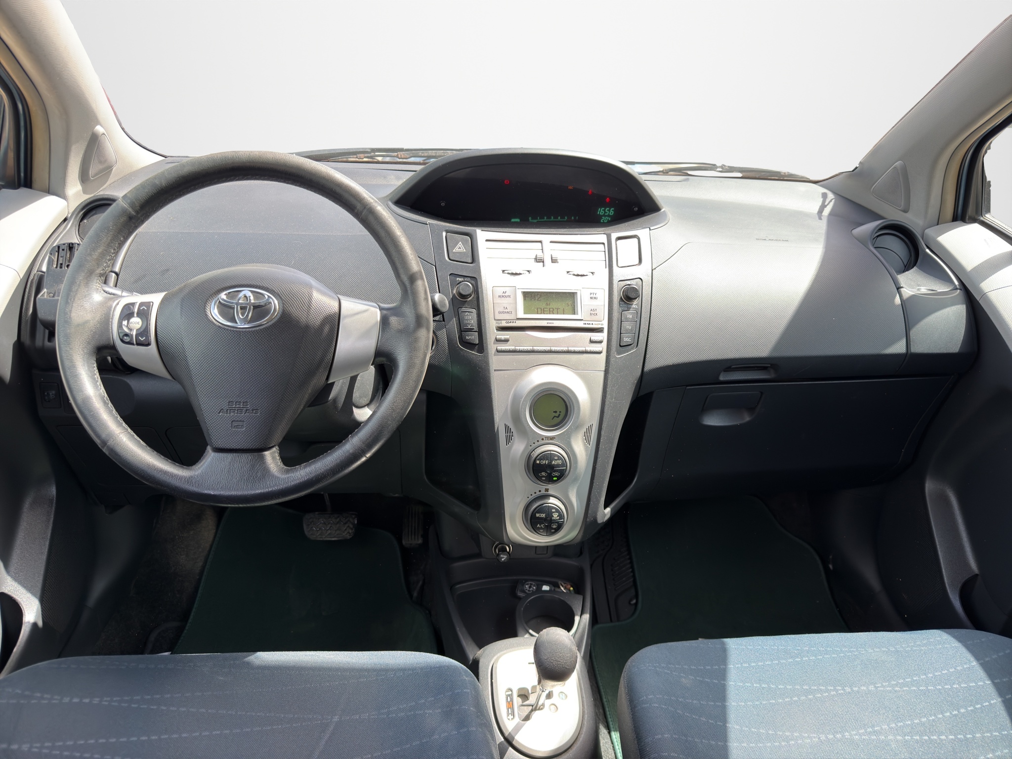 Toyota Yaris D-4D Automatic Diesel 2007 - 16