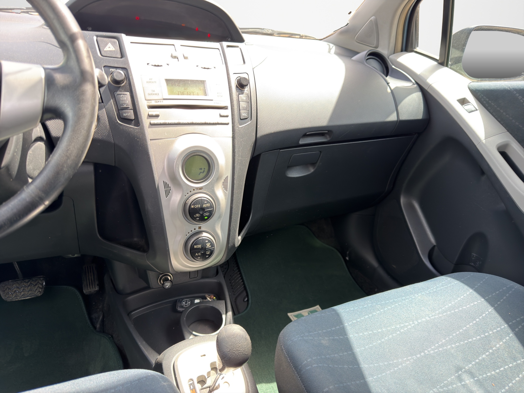 Toyota Yaris D-4D Automatic Diesel 2007 - 18