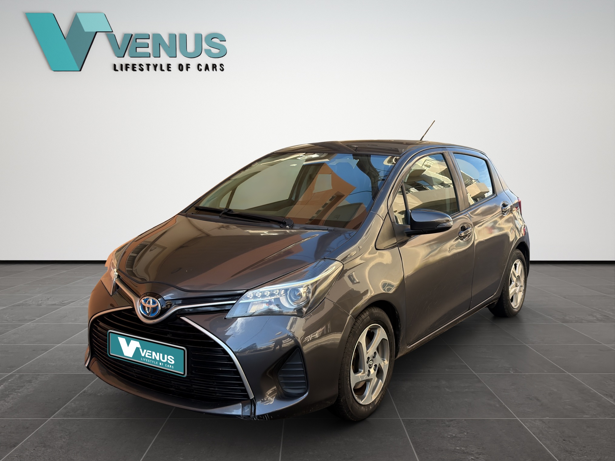 Toyota Yaris Hybrid 1.5 VVT-i Automatic 2015 - 