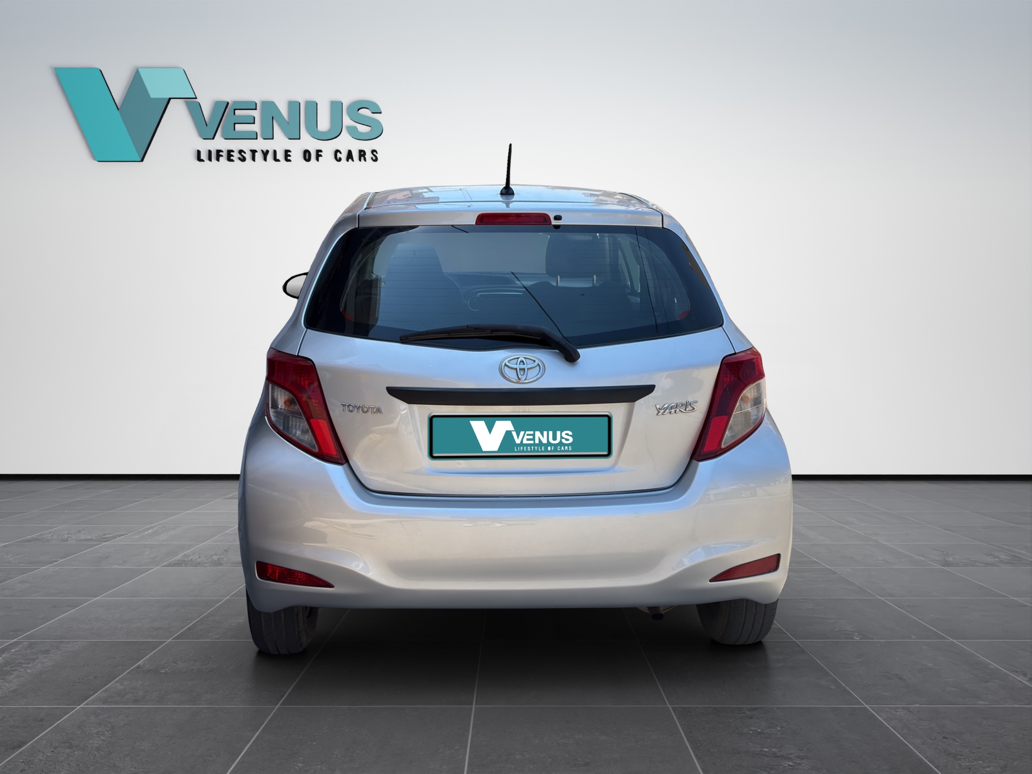 Toyota Yaris 1.0 VVT-i 2012 - 6
