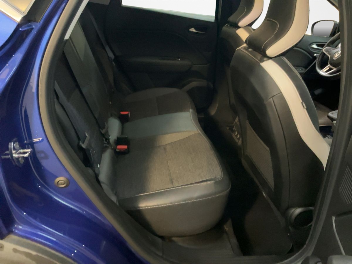 Renault Capture 1.6 Hybrid E-Tech Techno Automatic 2023 - 9