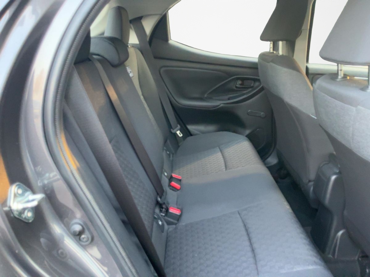 Toyota Yaris 1.5 Hybrid Active Automatic 2023 - 9