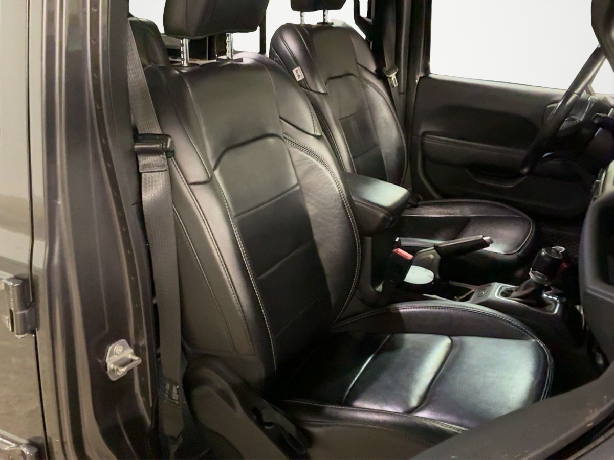 Jeep Wrangler Unlimited 2.0 4xe Plug-in Hybrid First Edition Automatic 2021 - 9