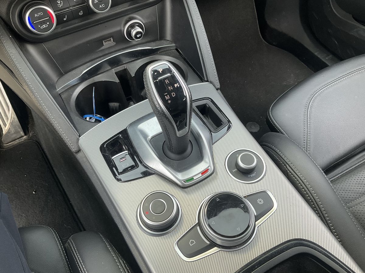 Alfa Romeo Stelvio 2.2 JTDM Veloce Q4 Diesel Automatic 2023 - 11