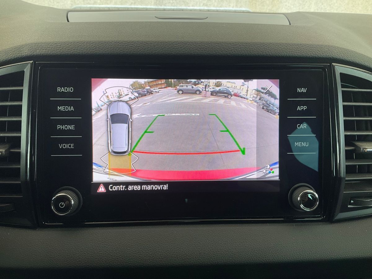 Skoda Karoq 1.5 TSI ACT Sportline Automatic 2023 - 9