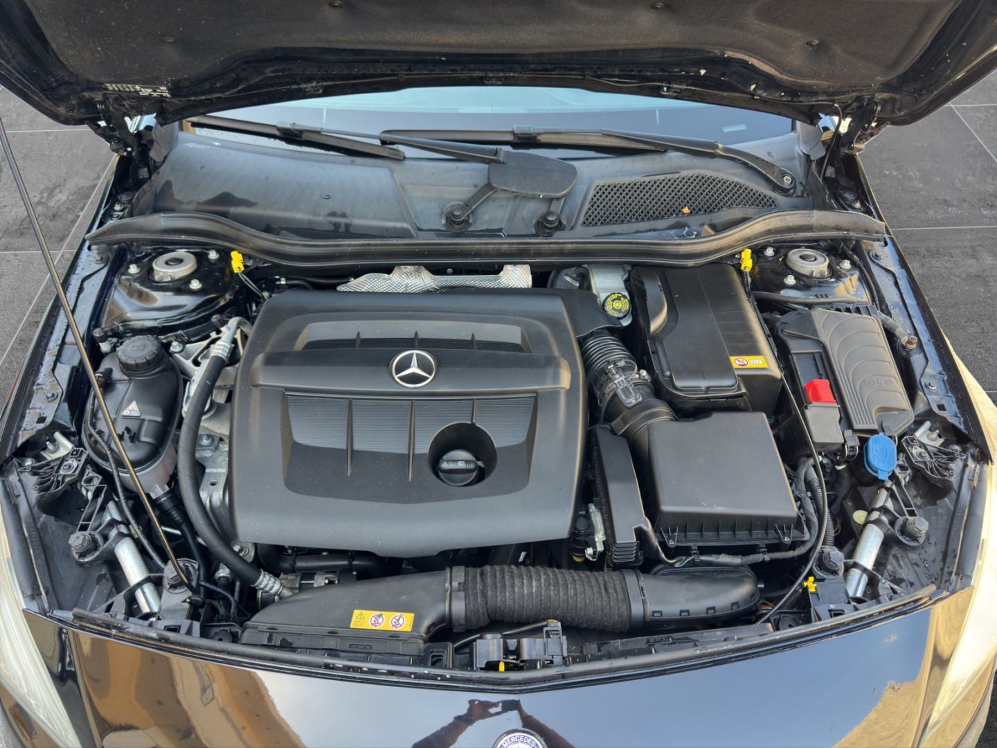 Mercedes-Benz A180 CDI Urban Diesel 2016 - 23
